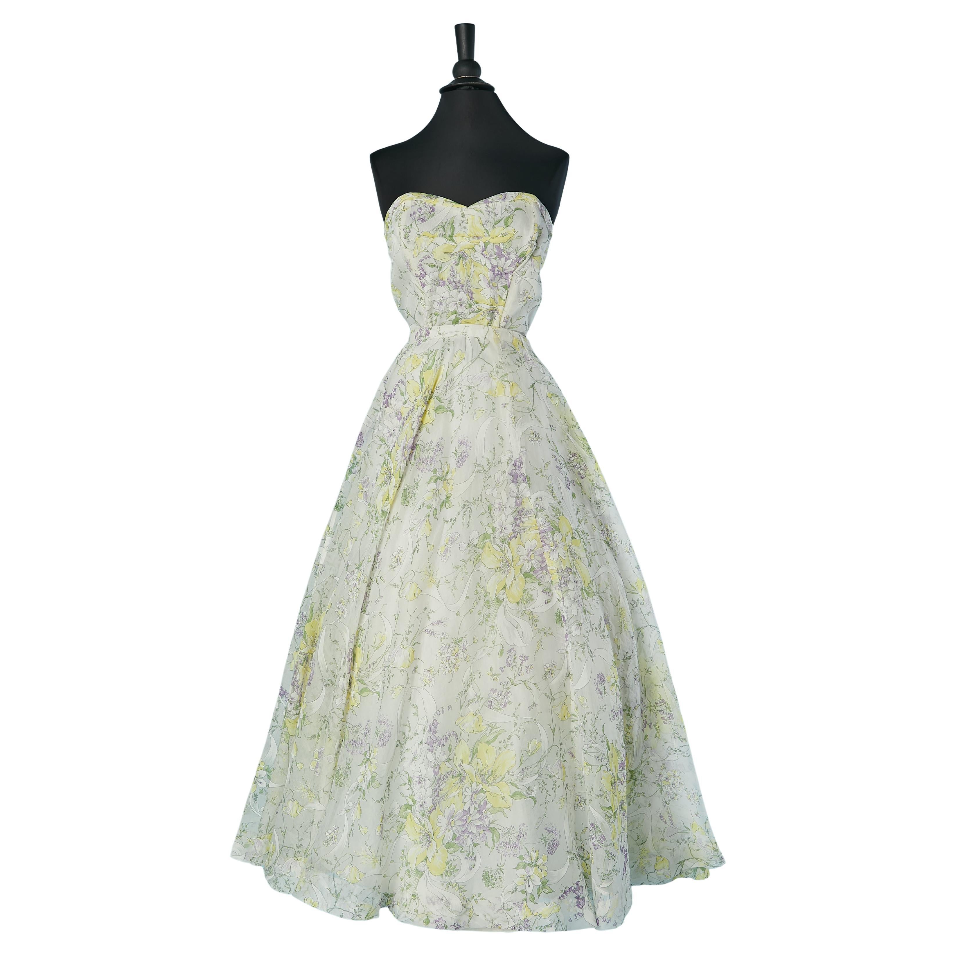 Ensemble bustier et jupe en organdi avec imprimé de fleurs pastel Circa 1950 en vente