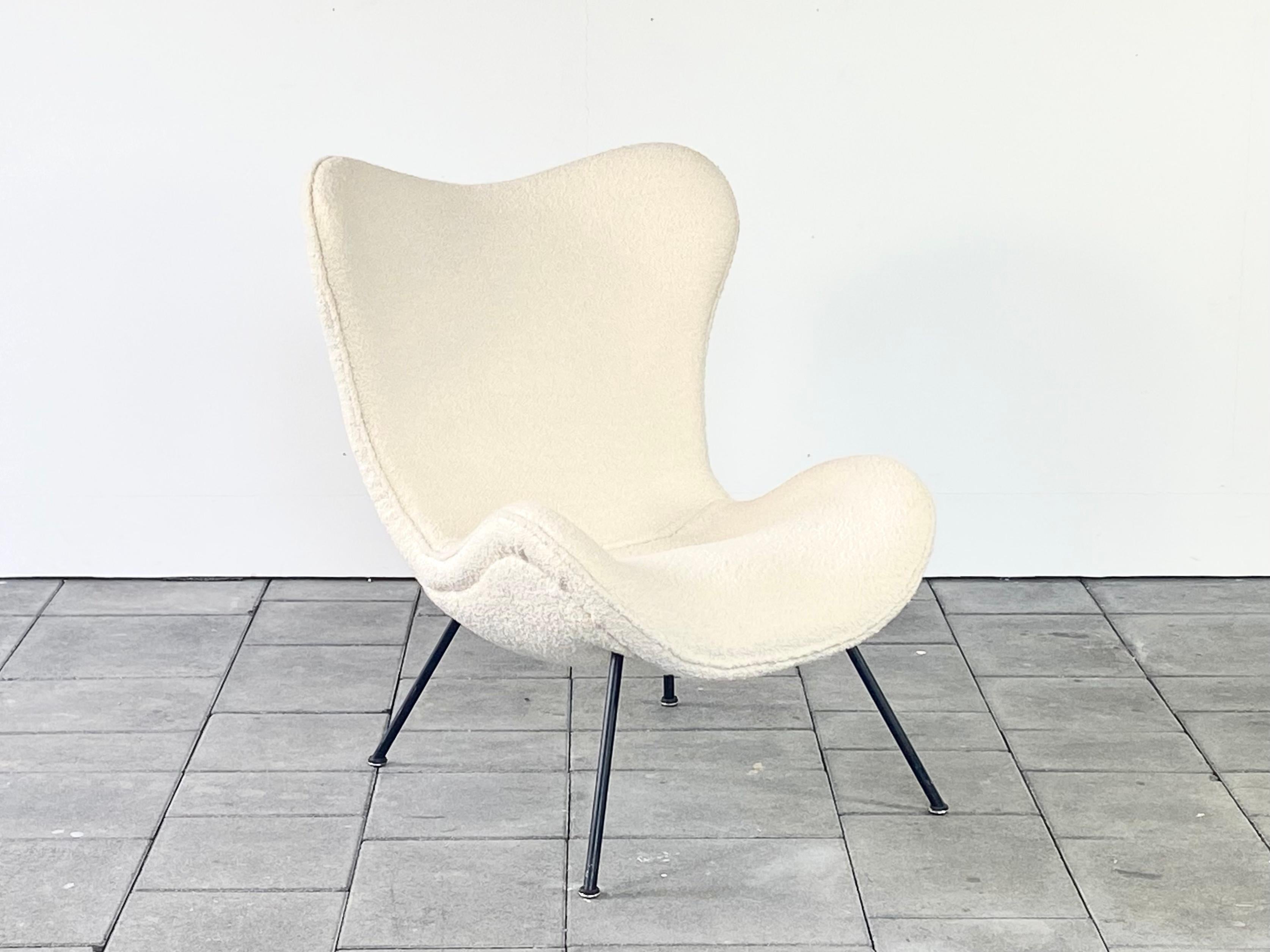 Steel Organic 1950s Madame Lounge Chair in Boucle Designed by Fritz Neth, 1955 For Sale