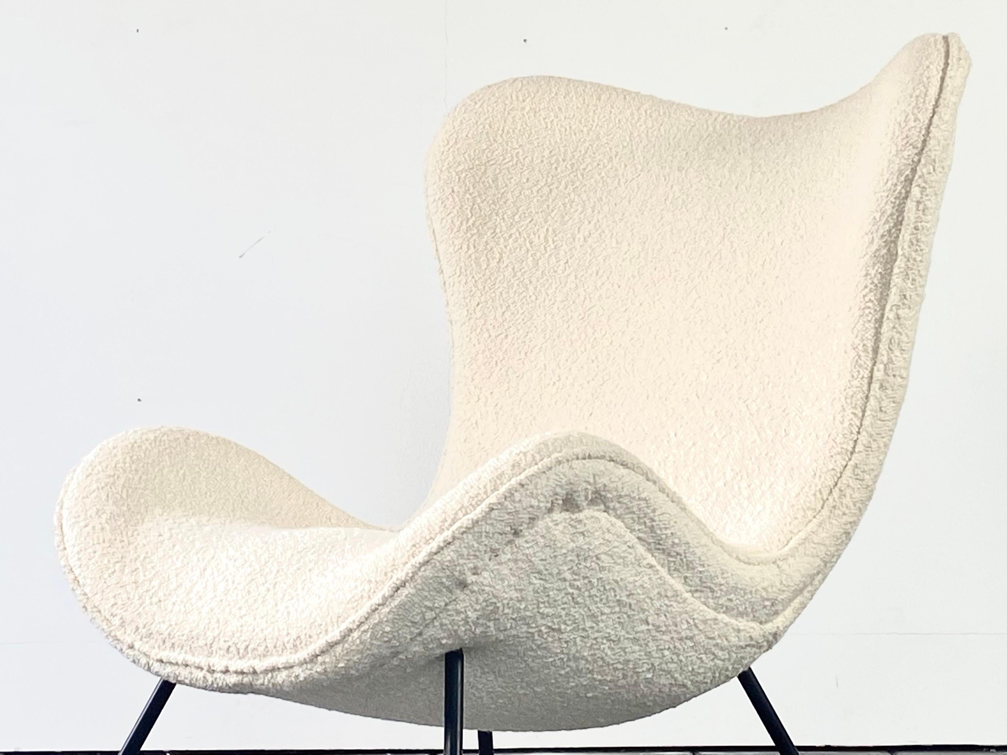 Organic 1950s Madame Lounge Chair in Boucle Designed by Fritz Neth, 1955 In Good Condition For Sale In Offenburg, Baden Wurthemberg
