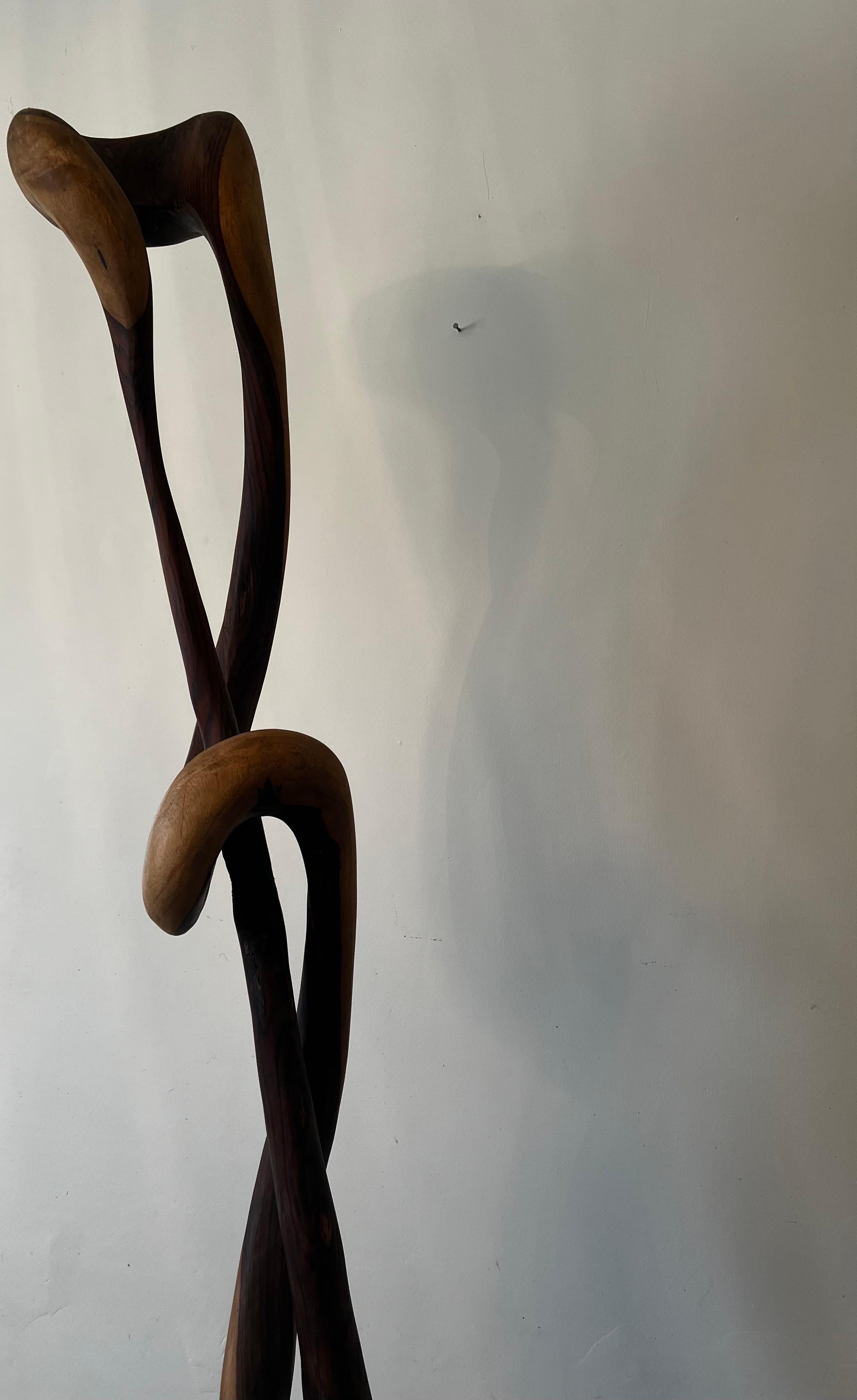 Organic Adrianna Shamaris Style Sona Wood Sculpture on Stand In Good Condition For Sale In Los Angeles, CA