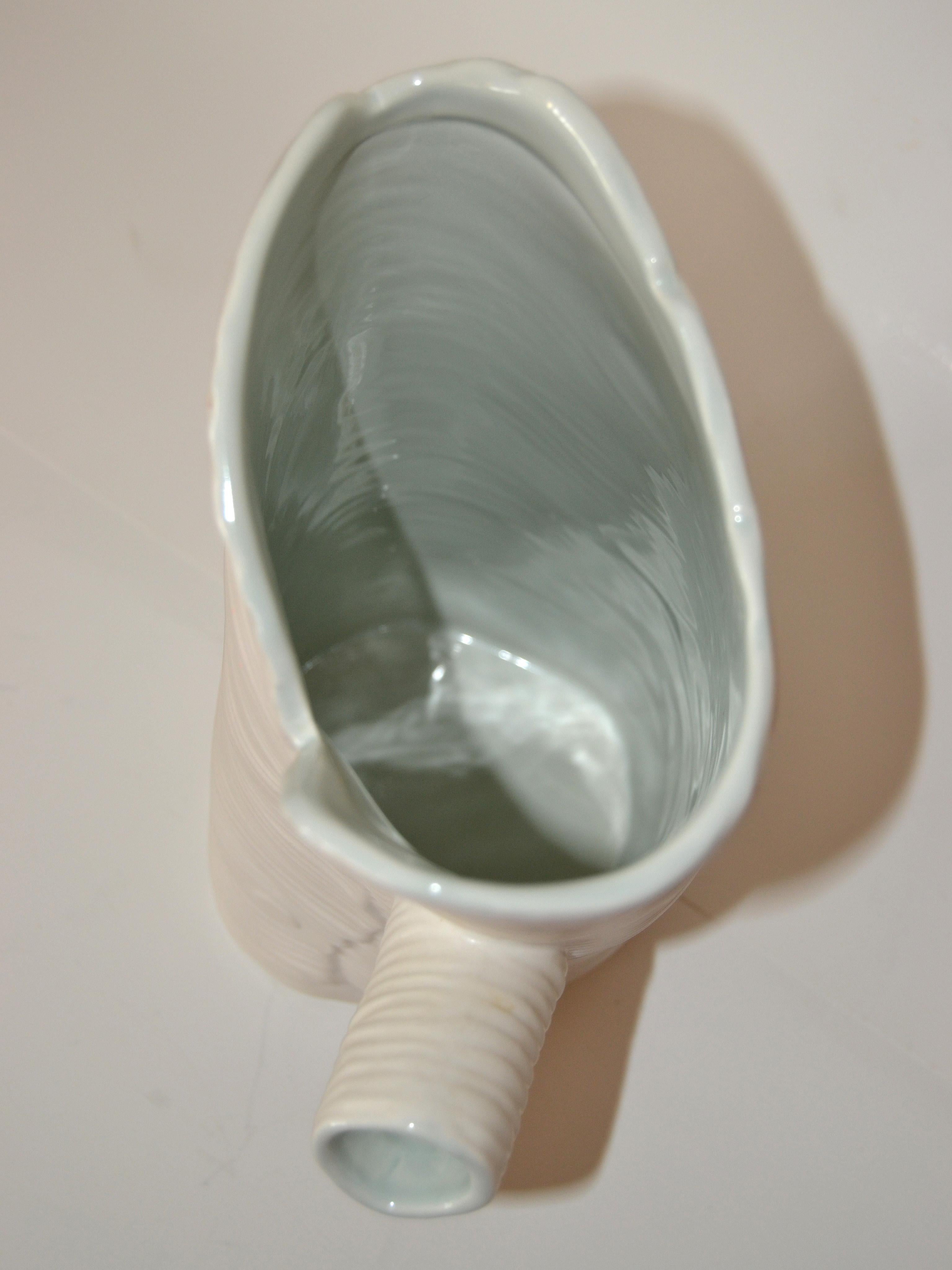 Organic American Modern White Ceramic Wild Woodland Tree Stump Vase Sherry Olsen In Good Condition In Miami, FL