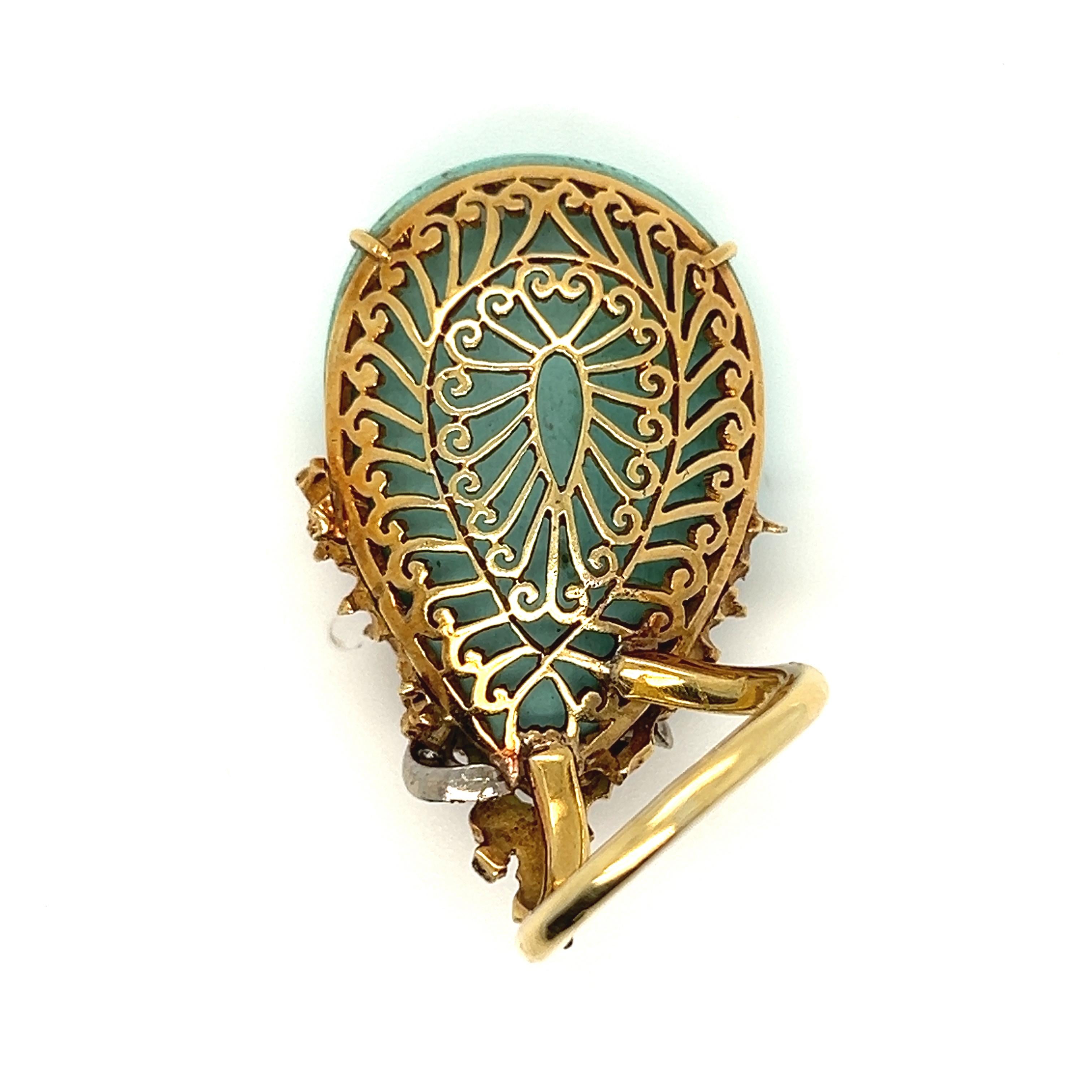 Dieses Stück Magie ist GORGEOUS! Und eine ERKLÄRUNG. Vintage und Farbe und Glitzer, oh mein Gott! Das aus 14-karätigem Gelbgold gefertigte Design zeichnet sich durch einen atemberaubenden zentralen Türkisstein aus, der von organischen Strahlen