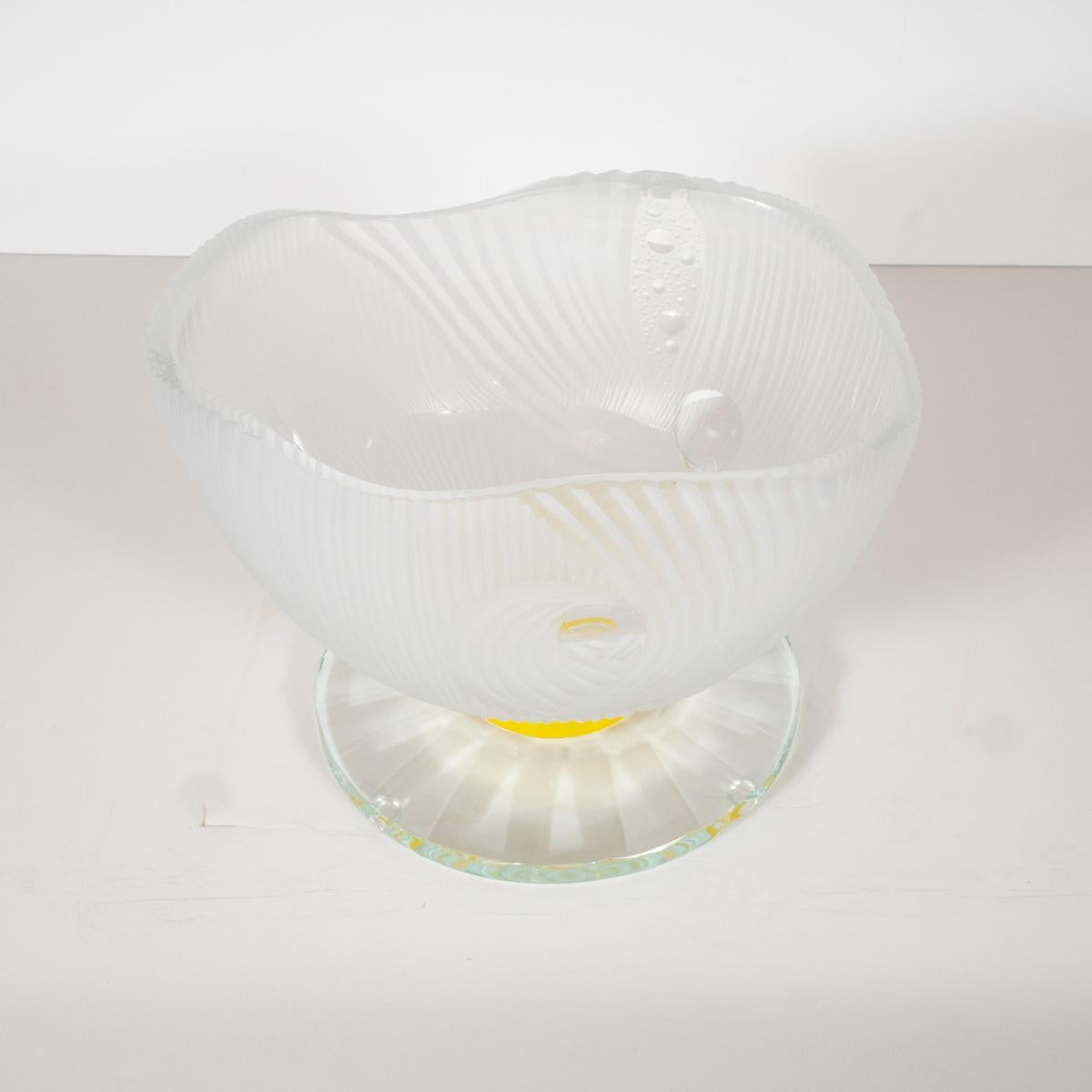 Skulptur „Nemo“ aus organischem Kunstglas von Jiri Jelinek (21. Jahrhundert und zeitgenössisch) im Angebot