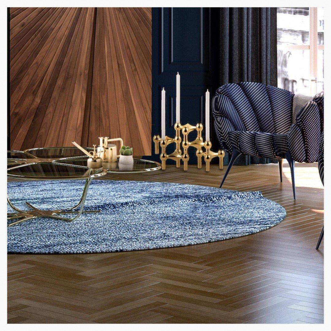 Laiton Table basse organique, verre fumé et pieds en laiton en vente