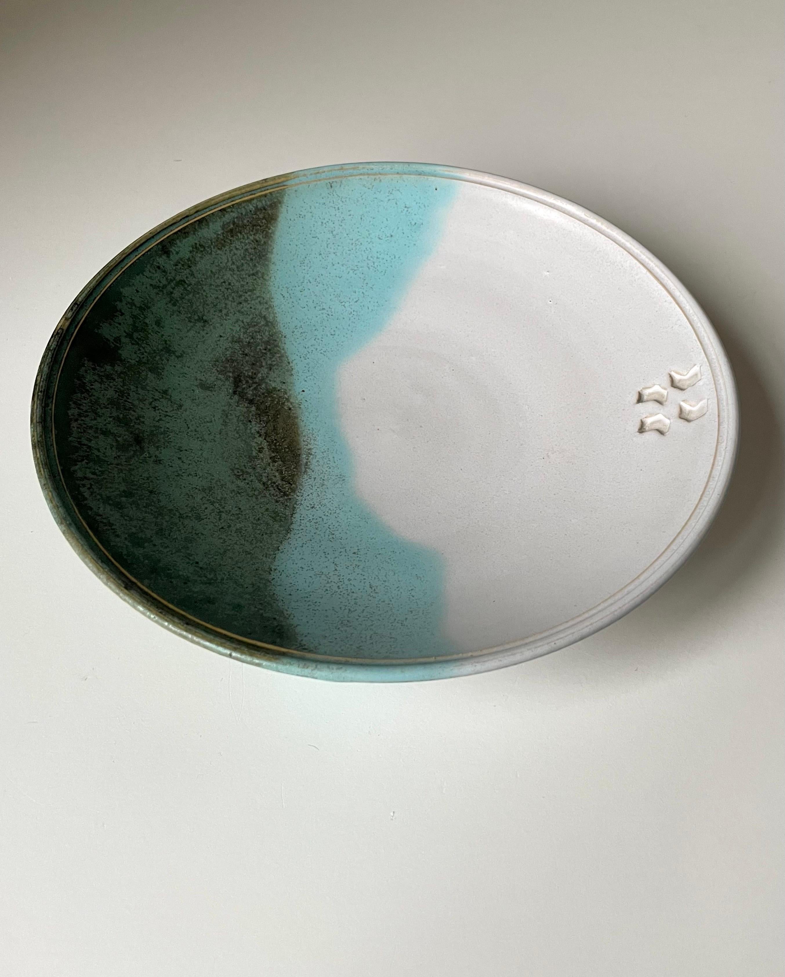 Scandinavian Modern 1980s Organic Blue, Green, White Decorative Ceramic Plate For Sale