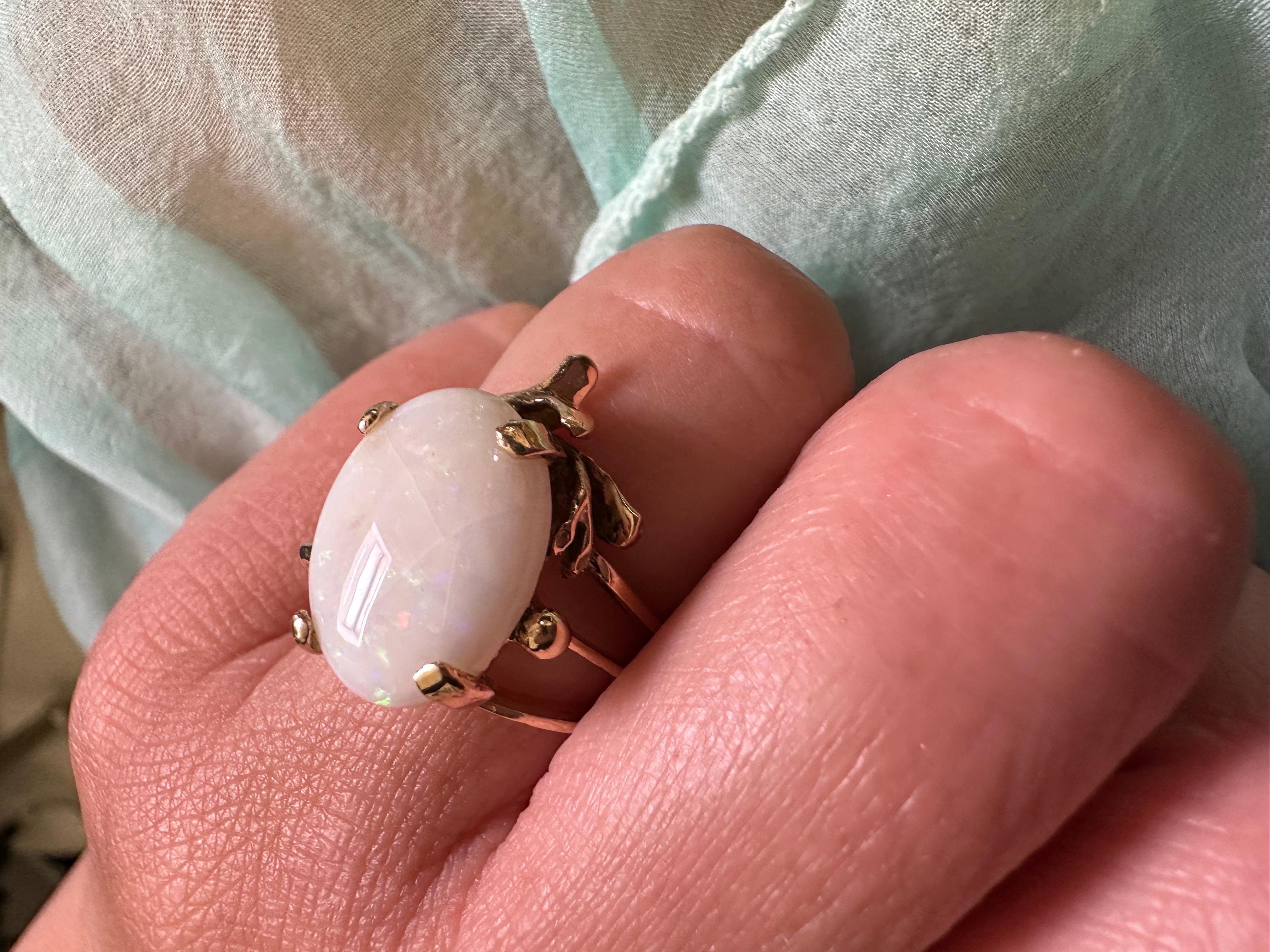 Oval Cut Organic Branches Opal ring 14KT size 7 For Sale