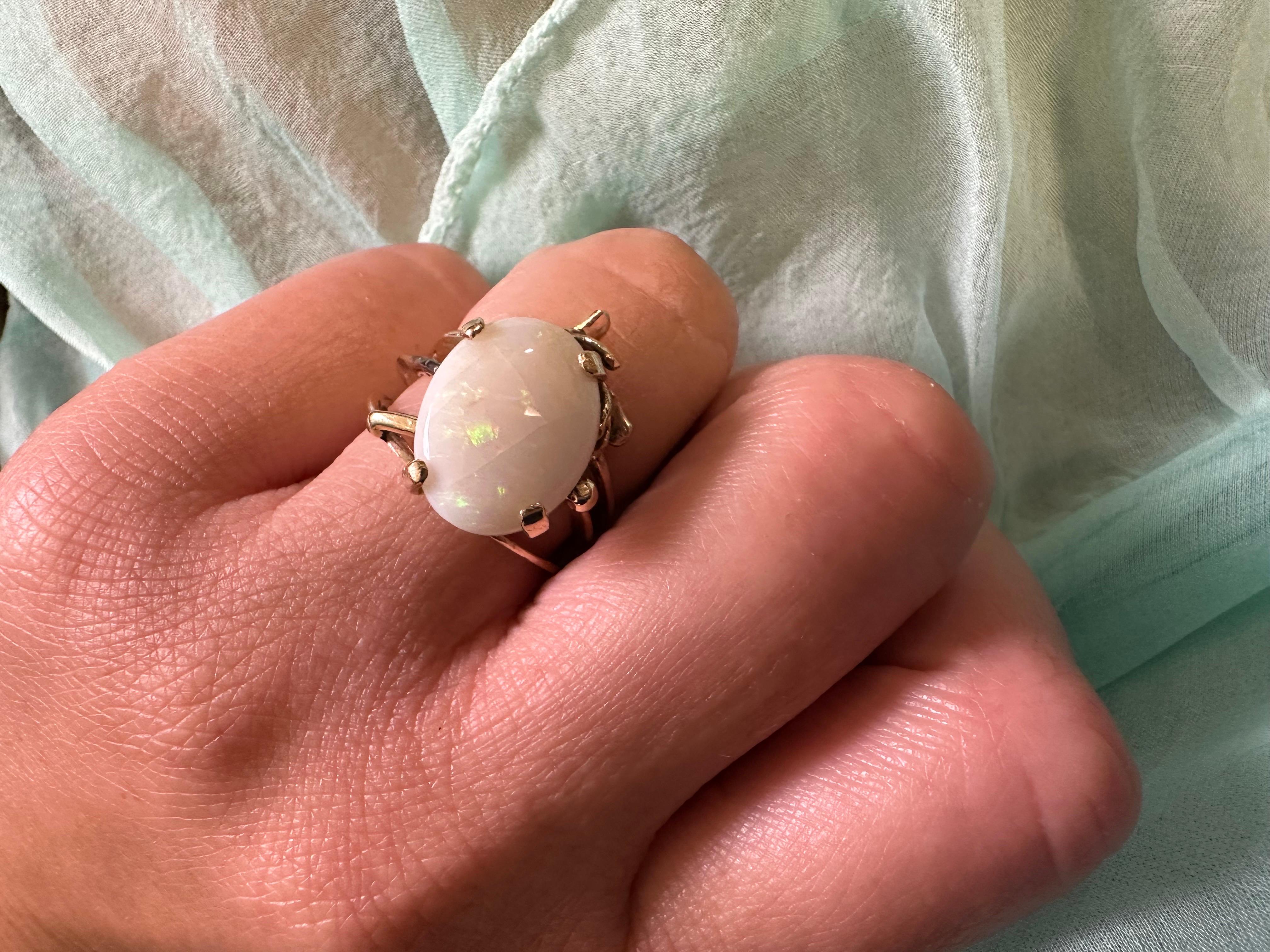 Organic Branches Opal ring 14KT size 7 In Good Condition For Sale In Boca Raton, FL