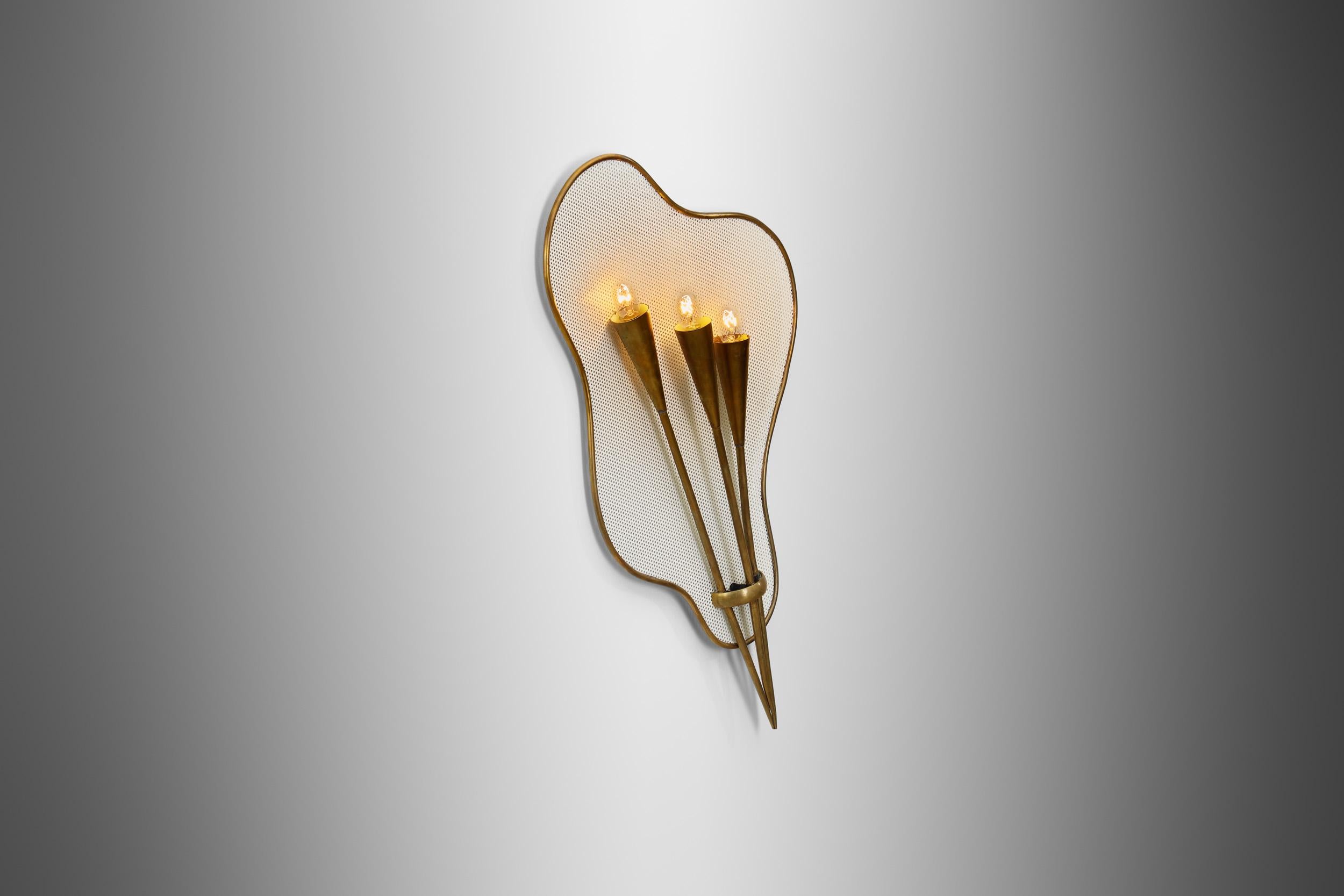 Mid-20th Century Organic Brass Wall Lamp Attributed to Jacques Biny, France 1960s For Sale