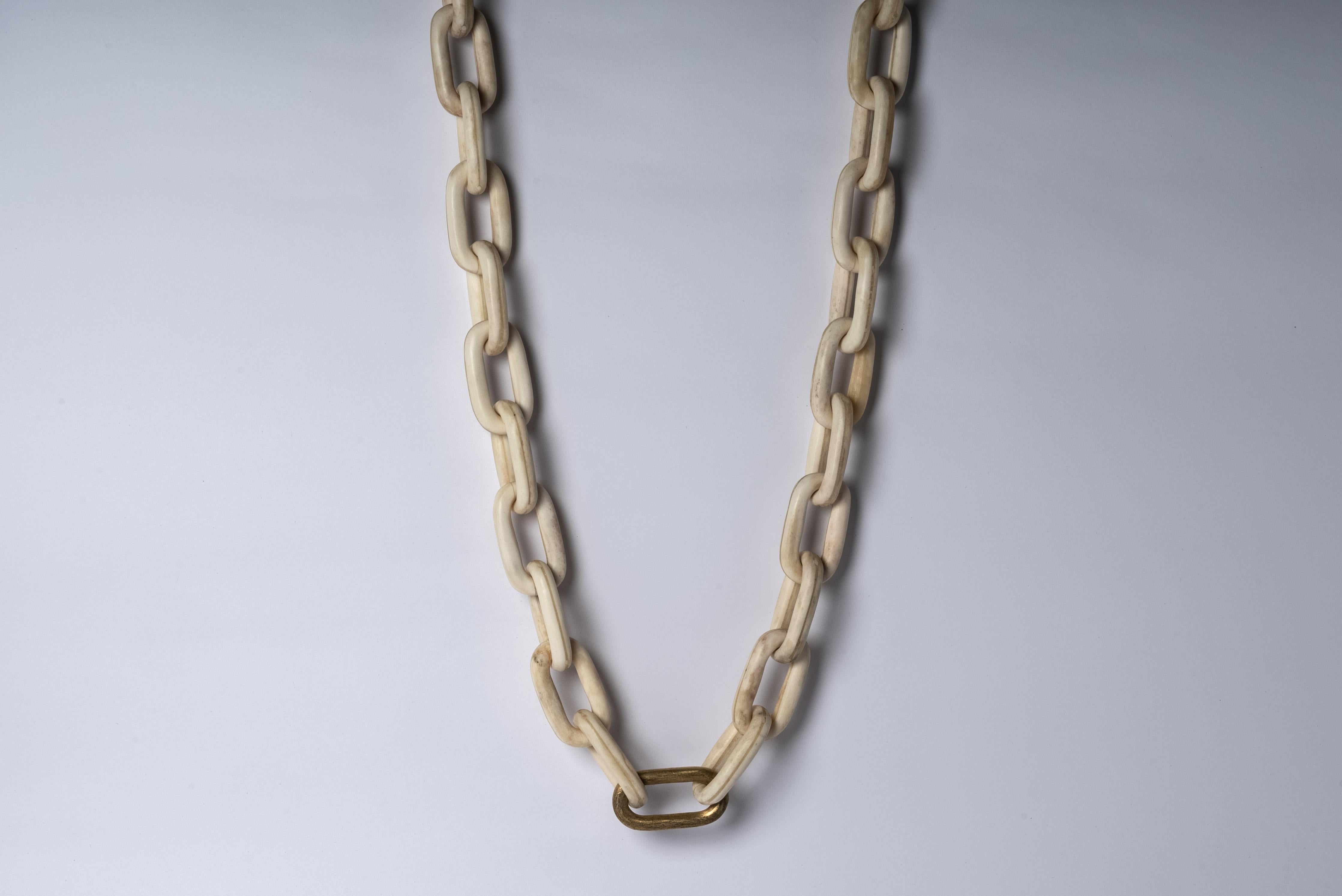 Organic Chain (Medium Links, 113cm, B+AG) In New Condition For Sale In PARIS, FR