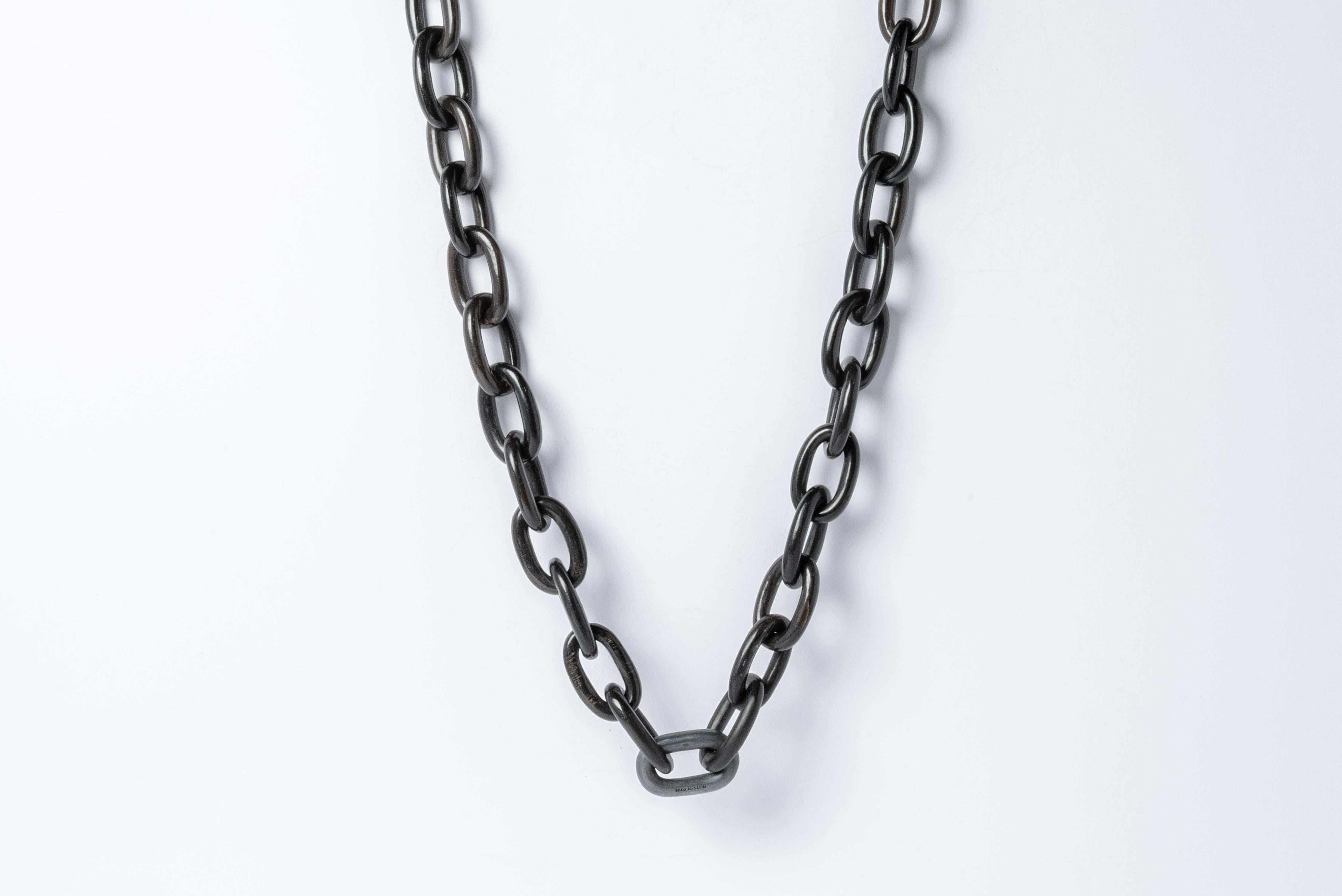 Organic Chain (Small links, 200cm, H+KA) In New Condition For Sale In PARIS, FR