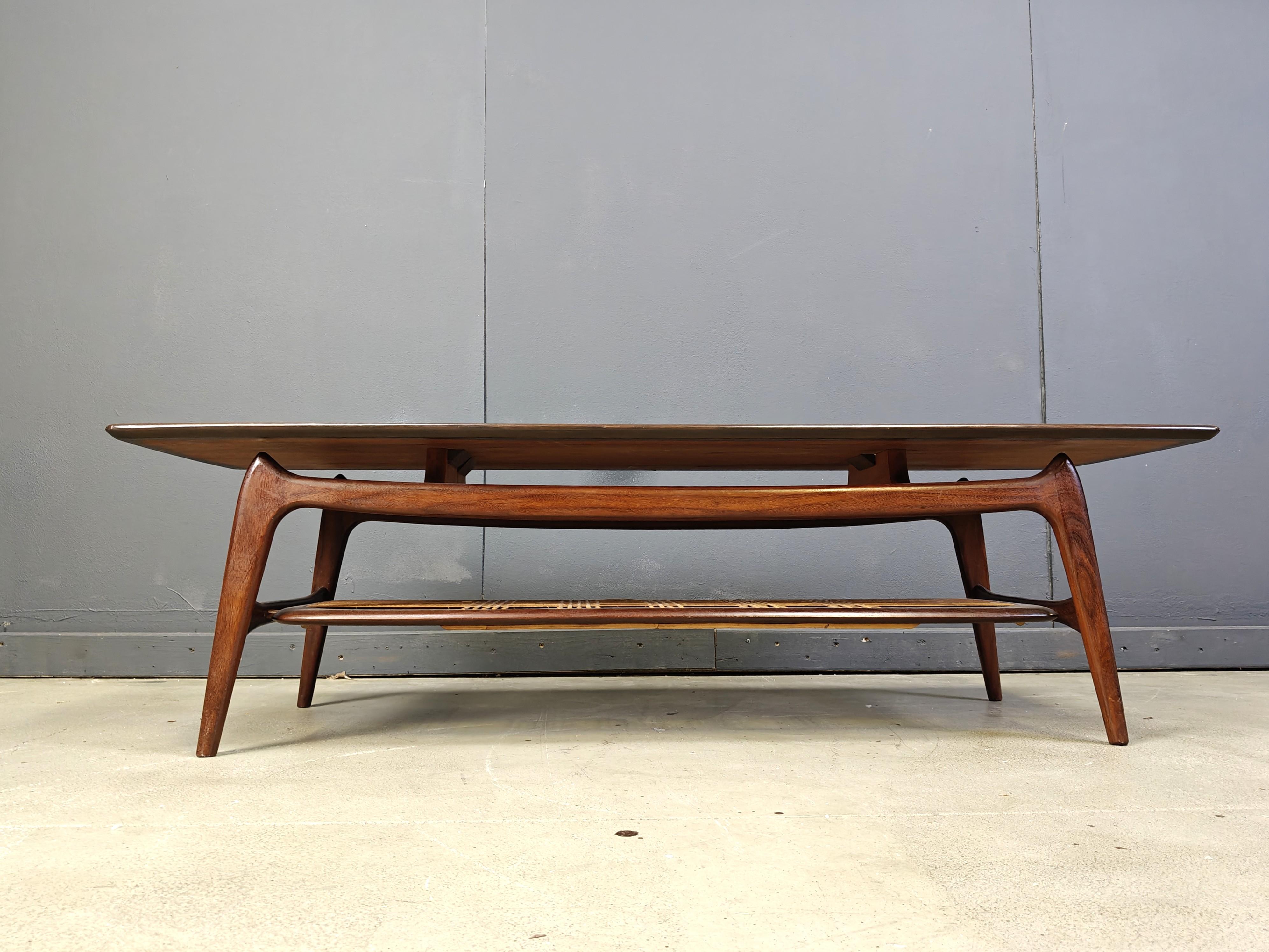 Table basse organique par Louis Van Teeffelen pour WEBE - Pays-Bas - années 1950 2