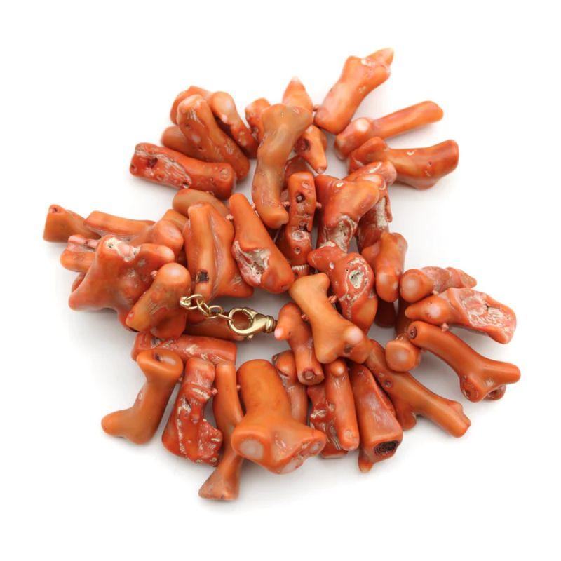 Moderne Collier de branches en corail organique  avec fermoir Lobster en or 14K en vente