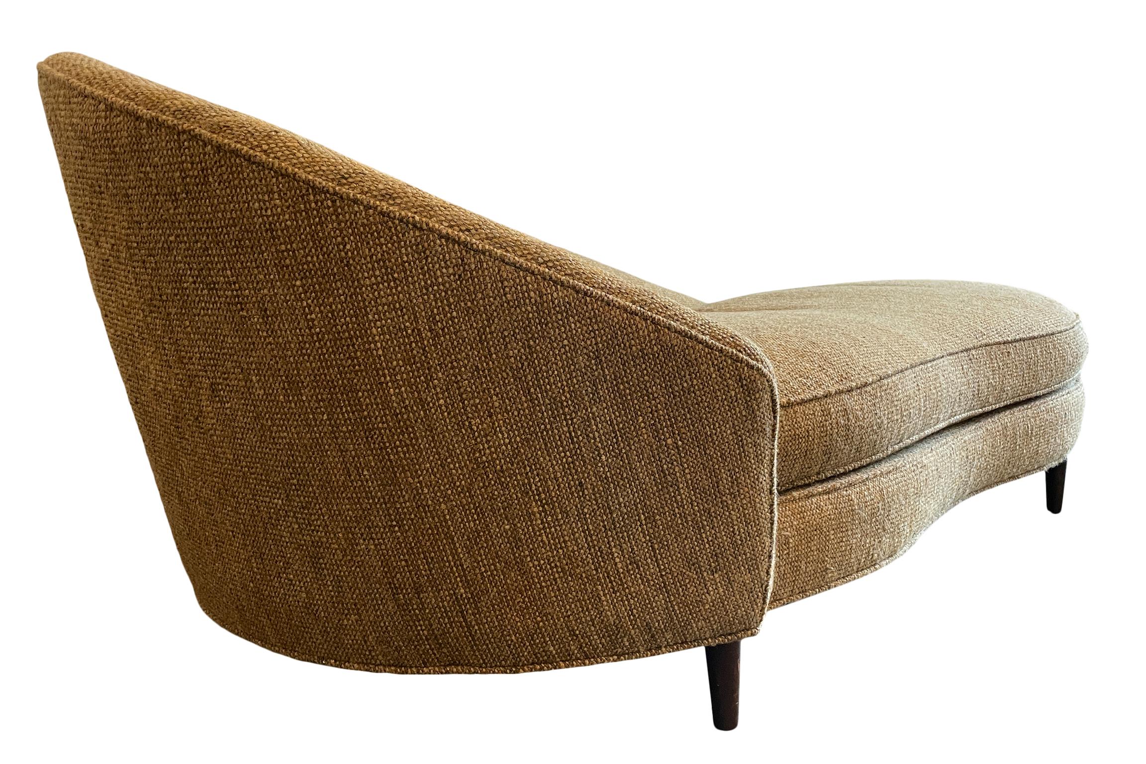 curved back chaise lounge