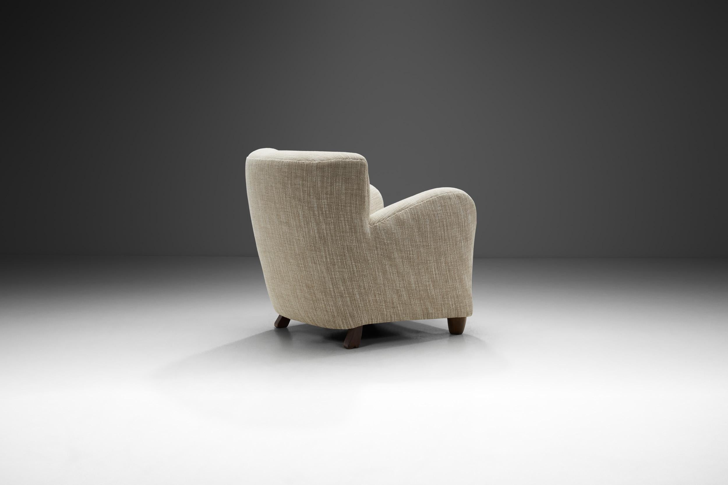 Scandinavian Modern Organic Danish Cabinetmaker Armchair with Solid Beech Legs, Denmark, 1940s