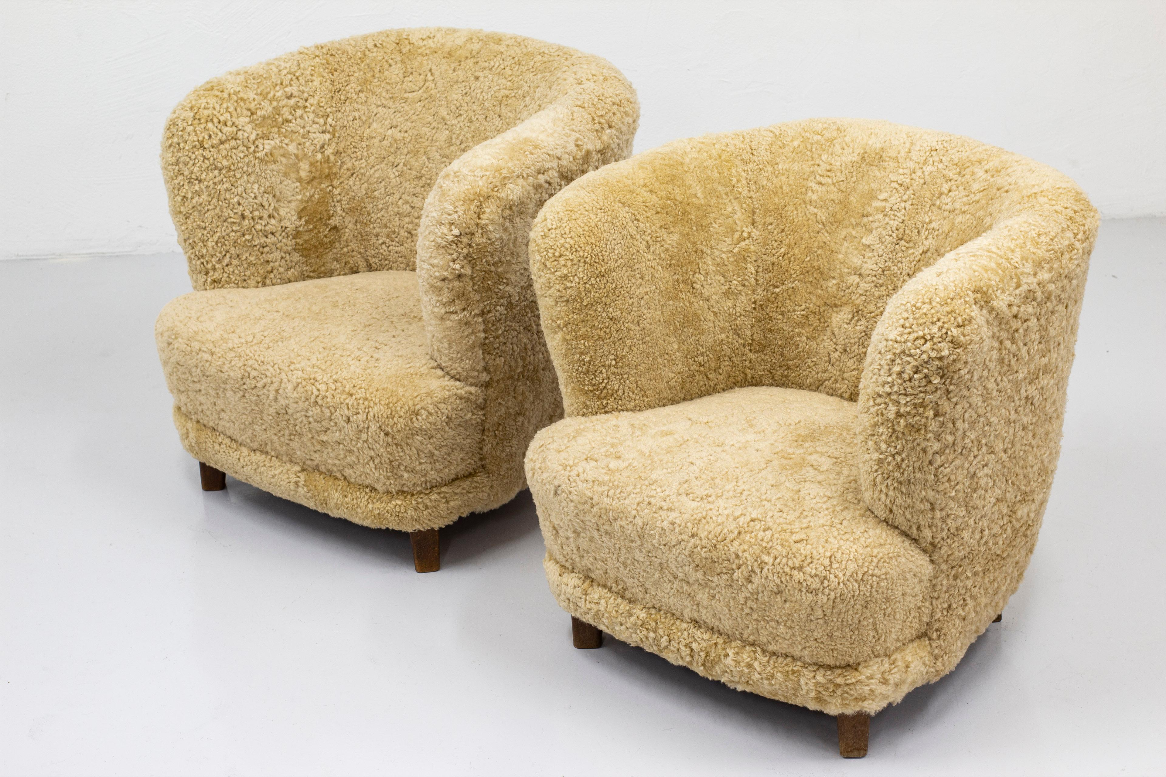 Organic Danish Modern Lounge Chairs with Sheepskin, Denmark, 1950s 1