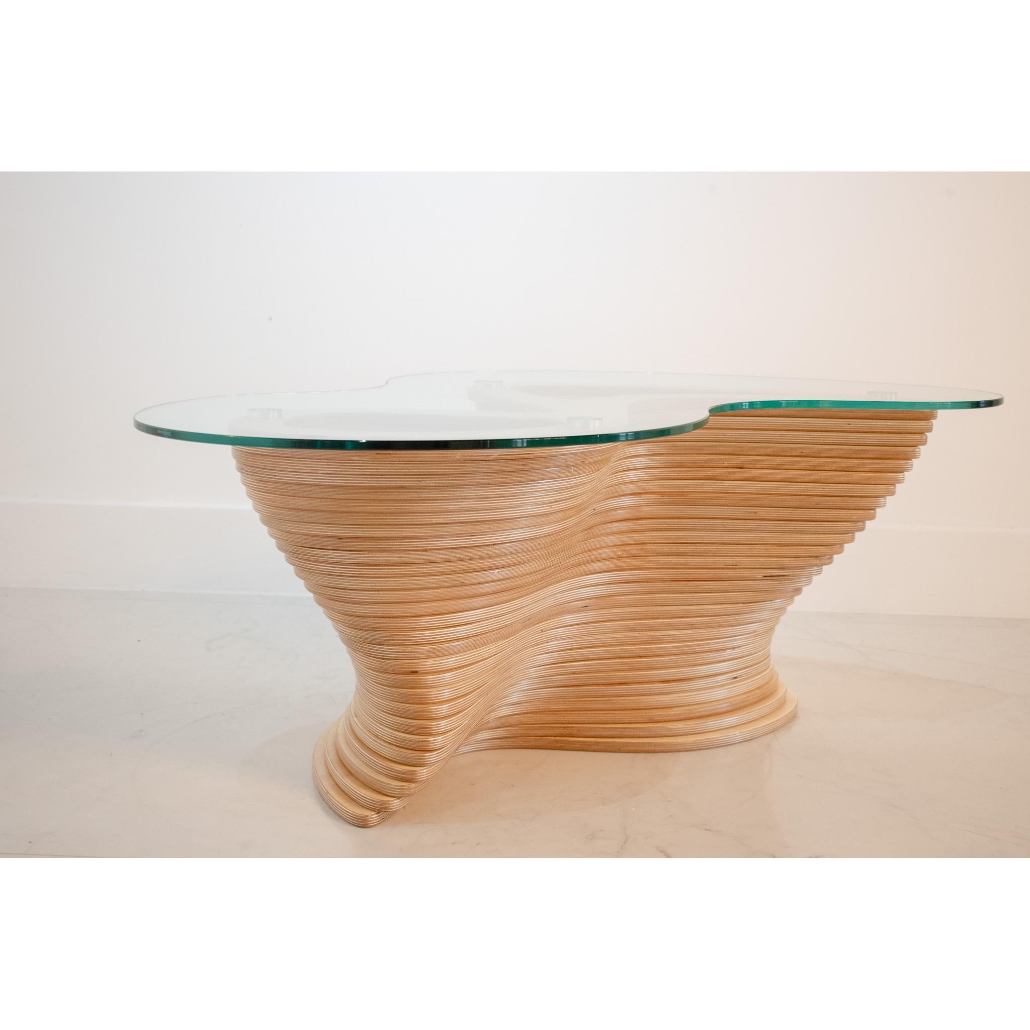 Organic Design coffee table, handmade in the U.K by Antique Modern Mix In New Condition In London, GB