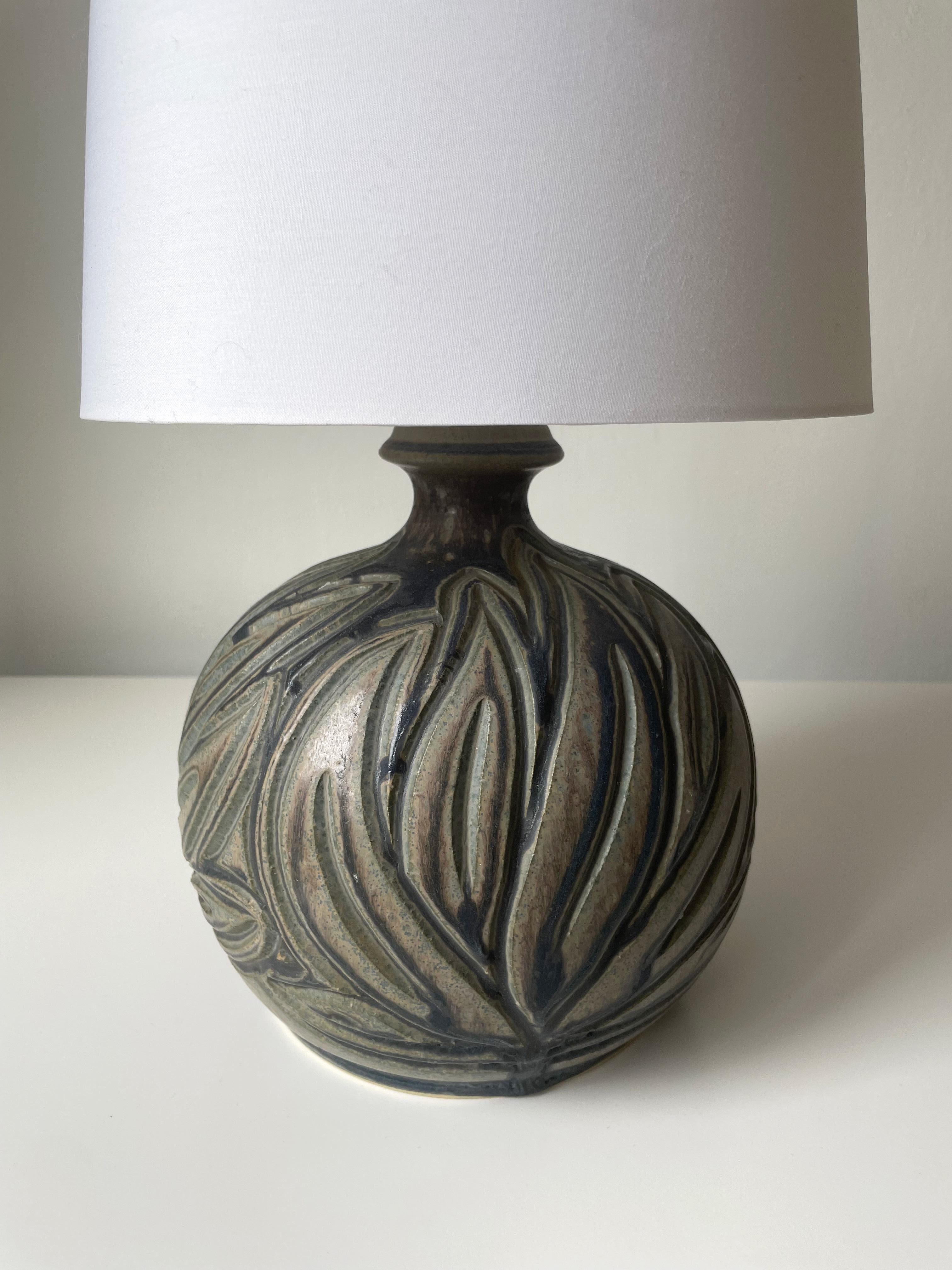 Mid-Century Modern Handmade Organic 1950s Earth Toned Stoneware Table Lamp, Lovemose, Denmark For Sale