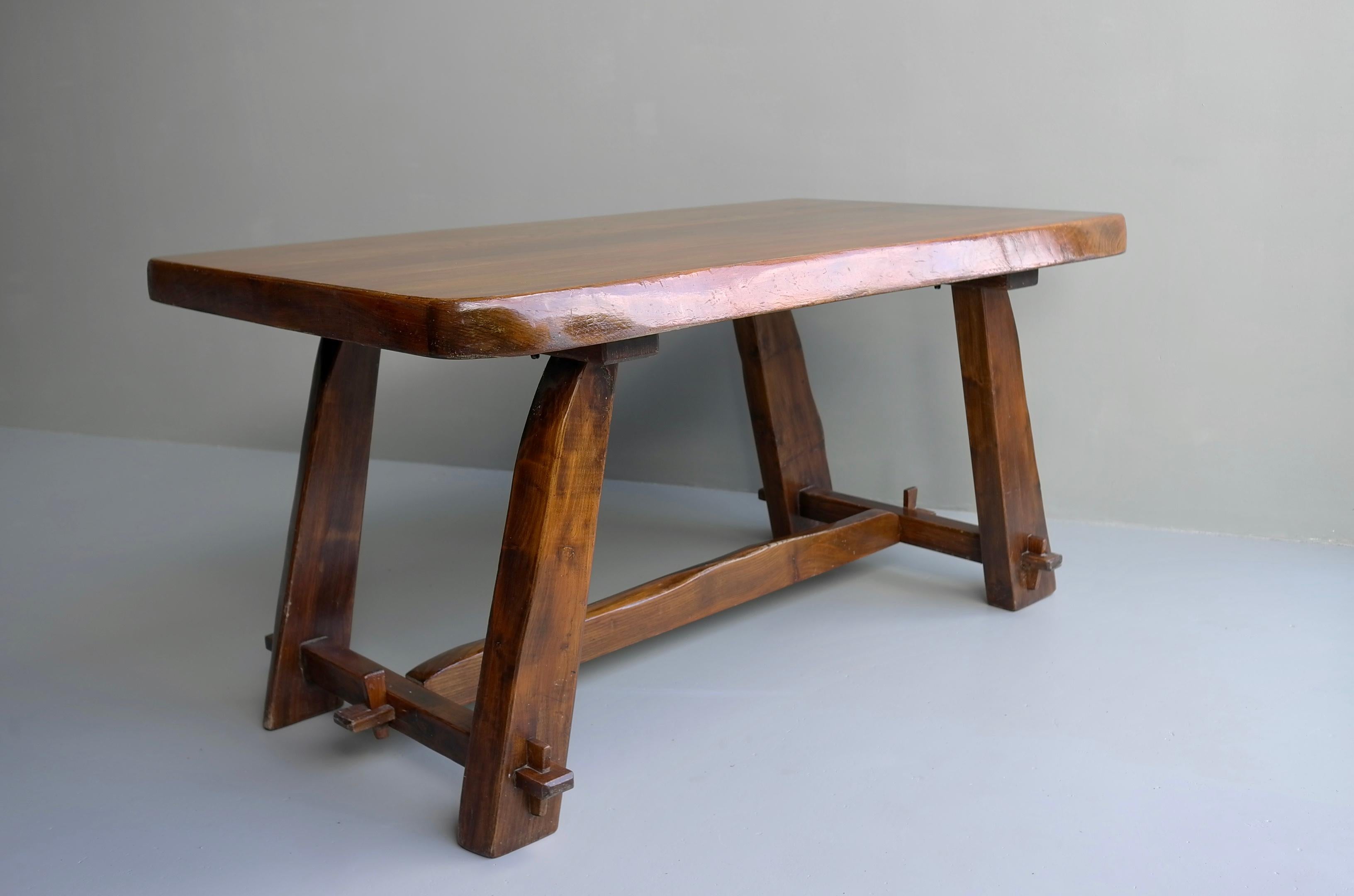 Organic Elmwood Dining Room Table by Aranjou, France 1960's For Sale 4