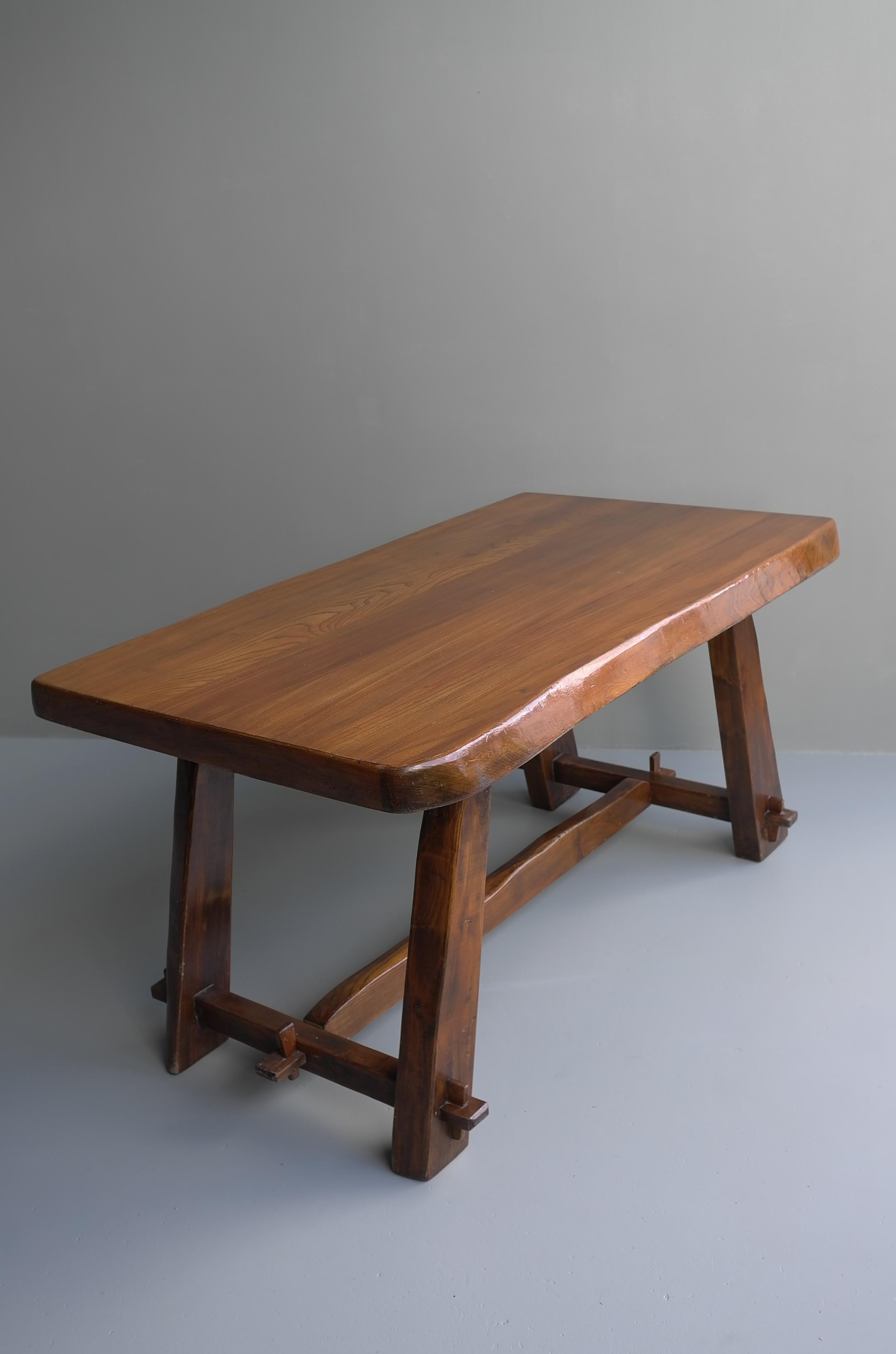Organic Elmwood Dining Room Table by Aranjou, France 1960's For Sale 10