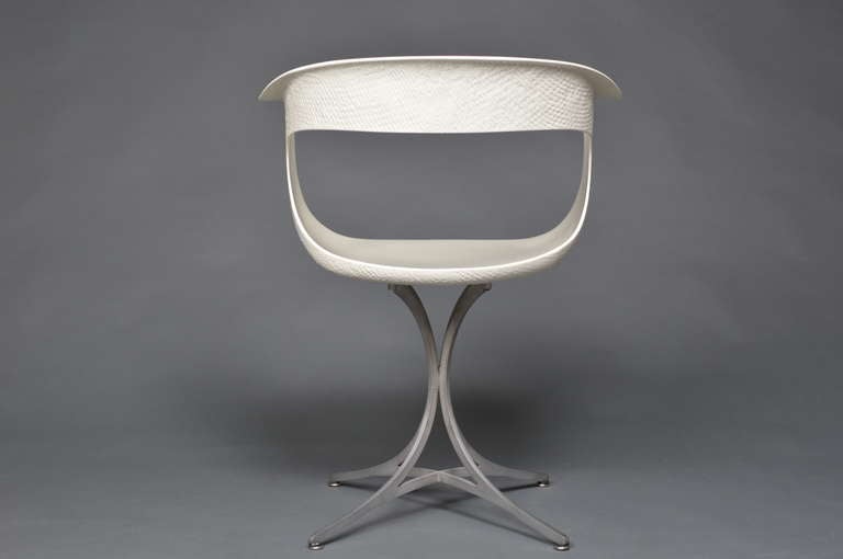 Organic Fiberglass 'Lotus' Chair by Estelle & Erwin Laverne, 1958 In Good Condition In Utrecht, NL