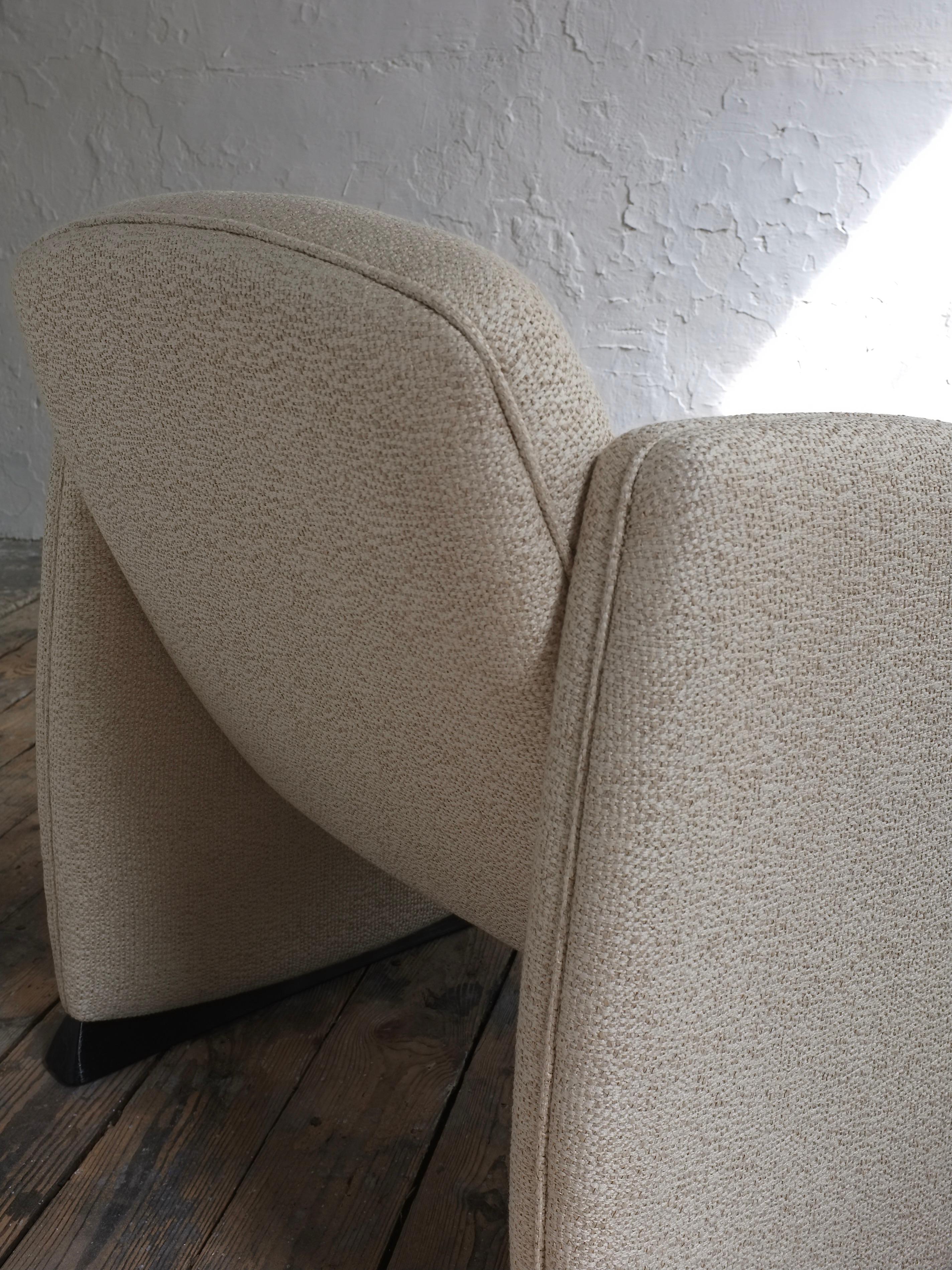 Mid-20th Century Organic Form Beige Lounge Chair, France, 1960s