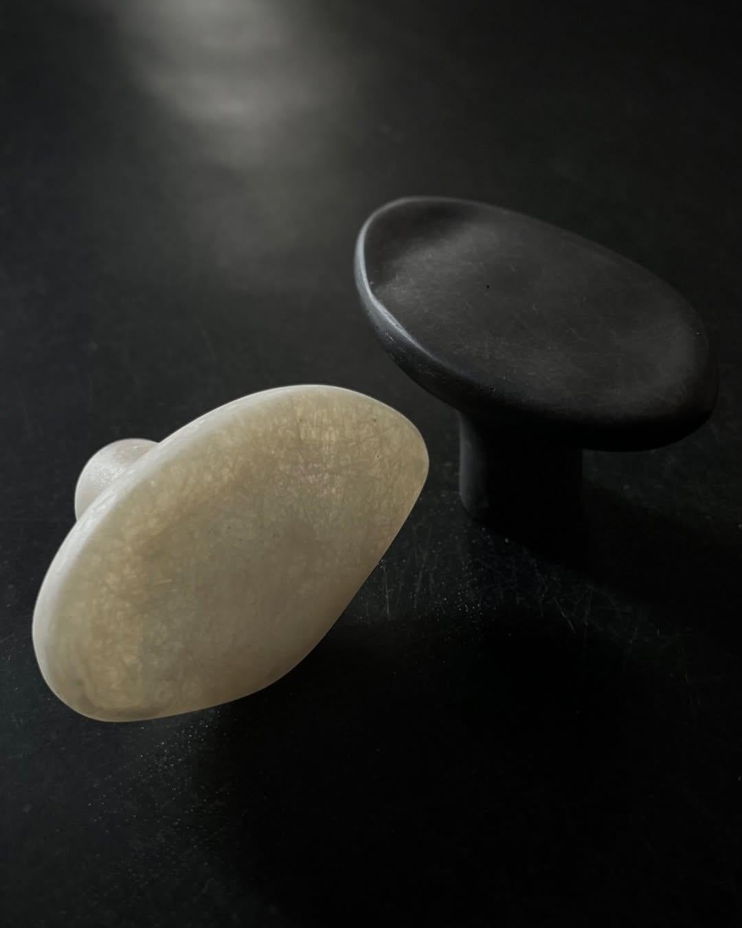 Organic Form, gancio in fibra di vetro beige naturale di kar in vendita 7