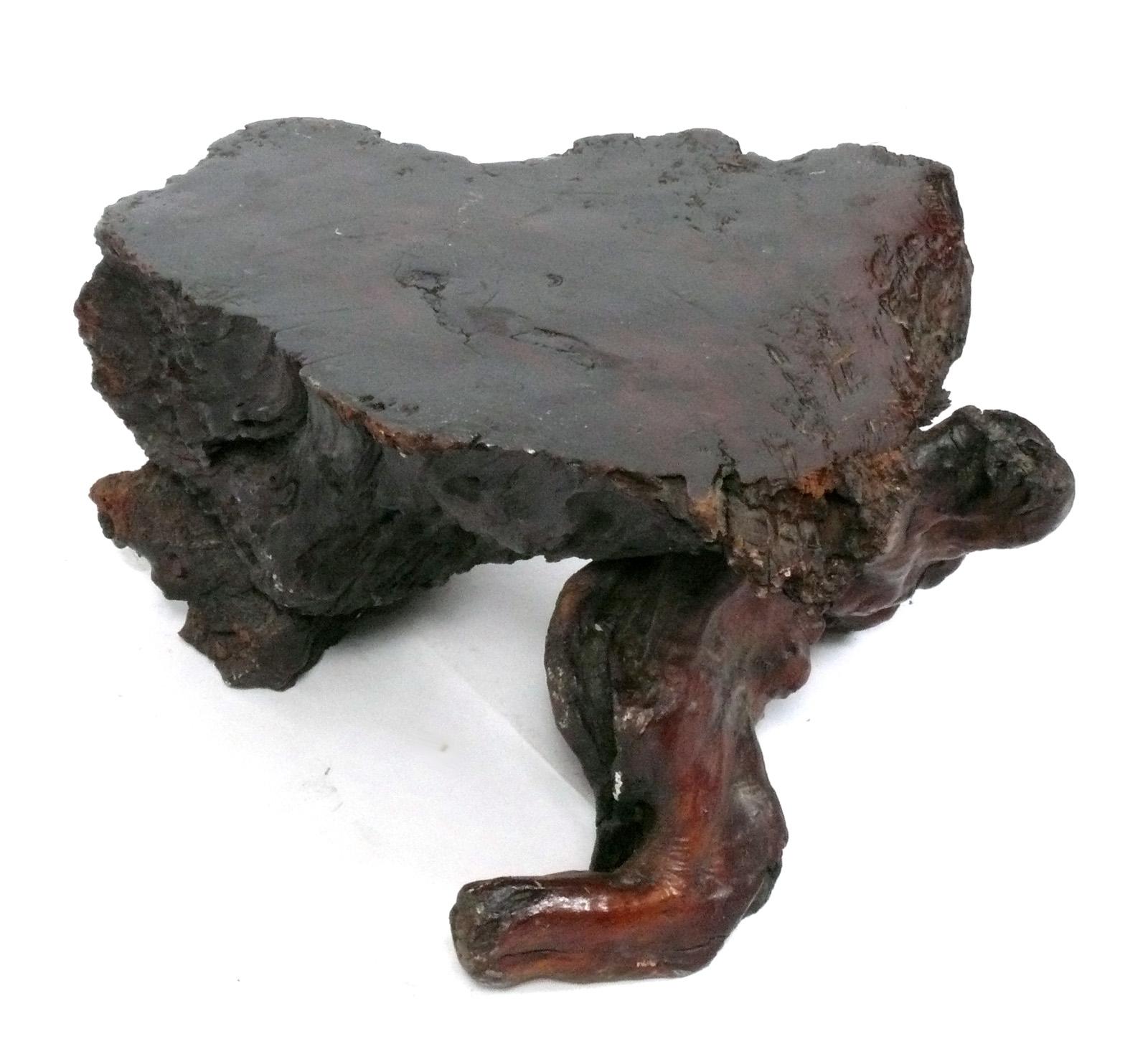 Américain Table d'appoint en ronce de bois organique à bord libre avec base en racine en vente