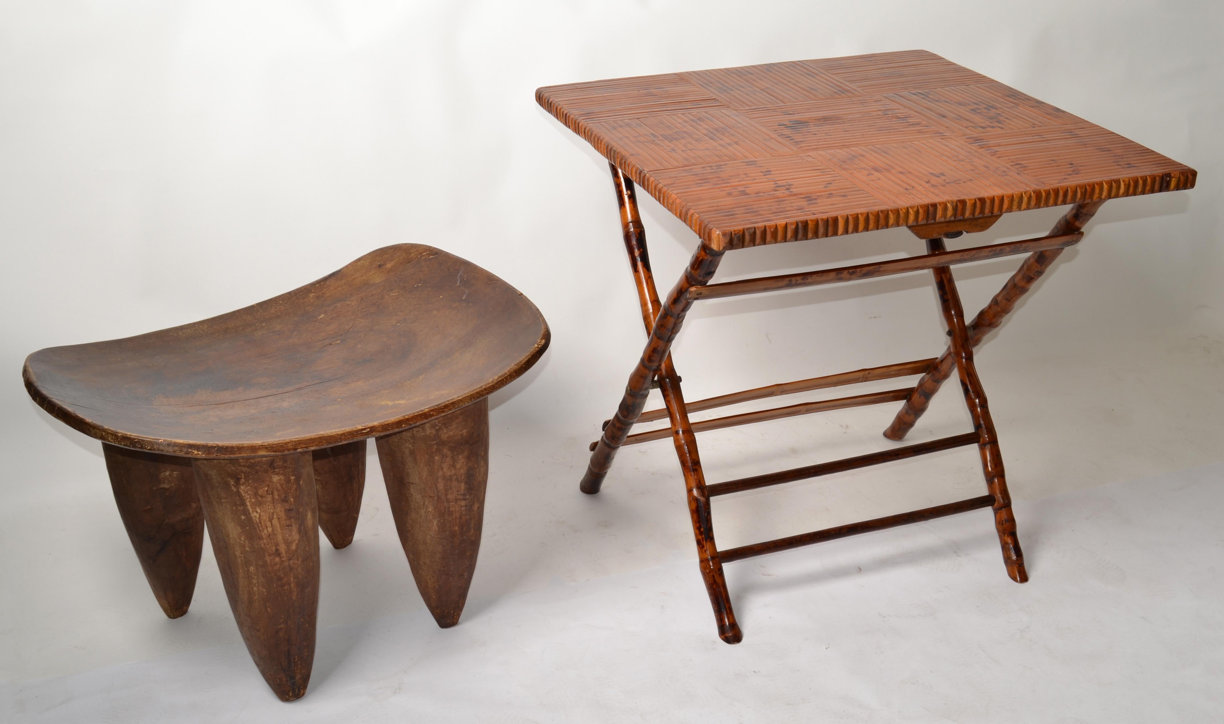 Taburete de madera tallada a mano de arte tribal africano orgánico hecho a mano Costa de Marfil mediados del siglo XX en venta