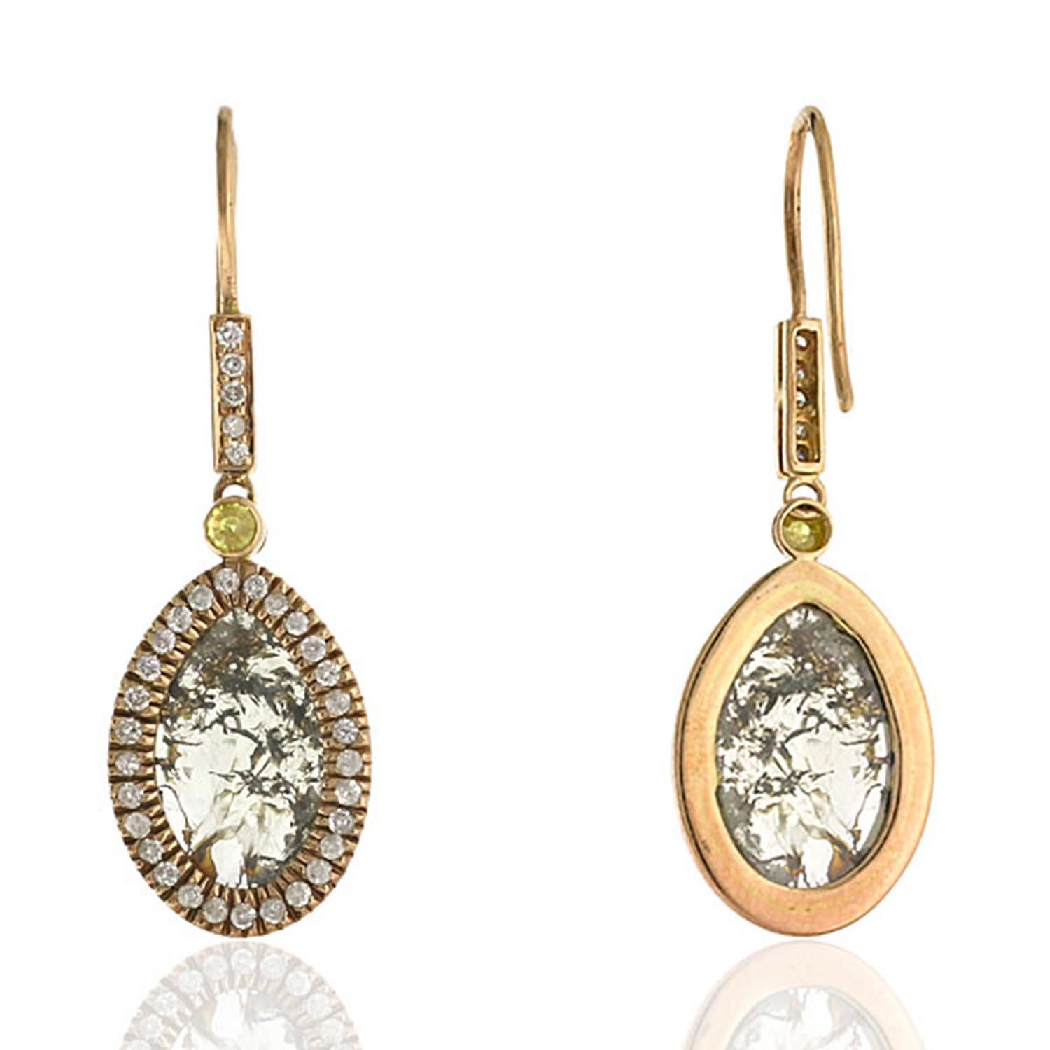 Art Deco Organic Ice Diamond Dangle Earrings Made In 18k Yellow Gold For Sale