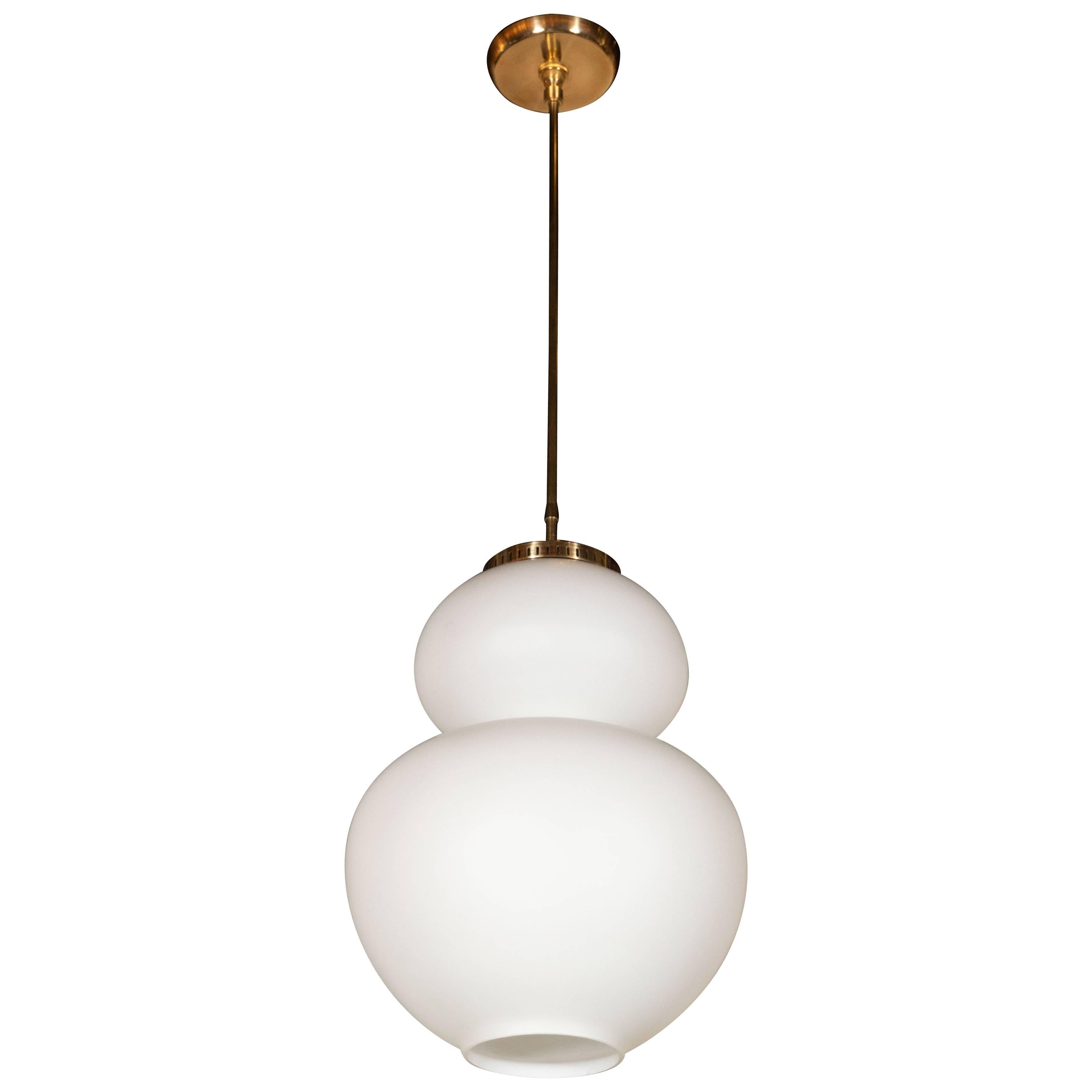 Lampe à suspension italienne organique curviligne en laiton et verre dépoli, moderne du milieu du siècle dernier