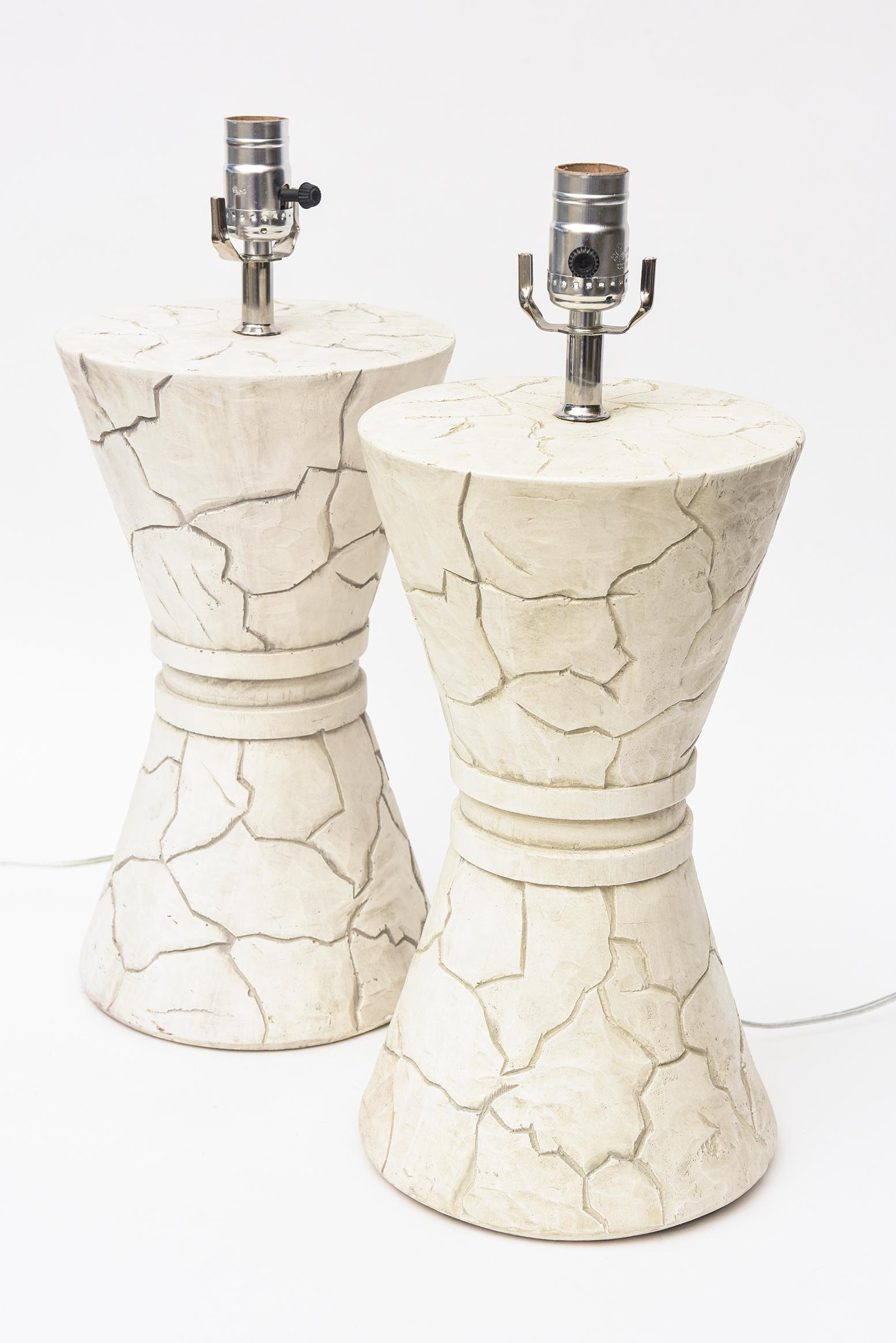 Vintage Organic Modern Off White Signed Japanese Ceramic Pebbled Lamps Pair Of For Sale 3