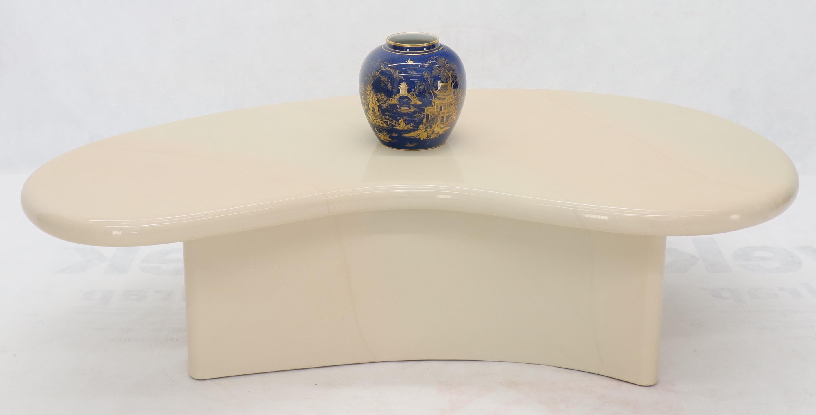 Organic Kidney Shape Beige Cream White Lacquer Mid-Century Modern Coffee Table 5
