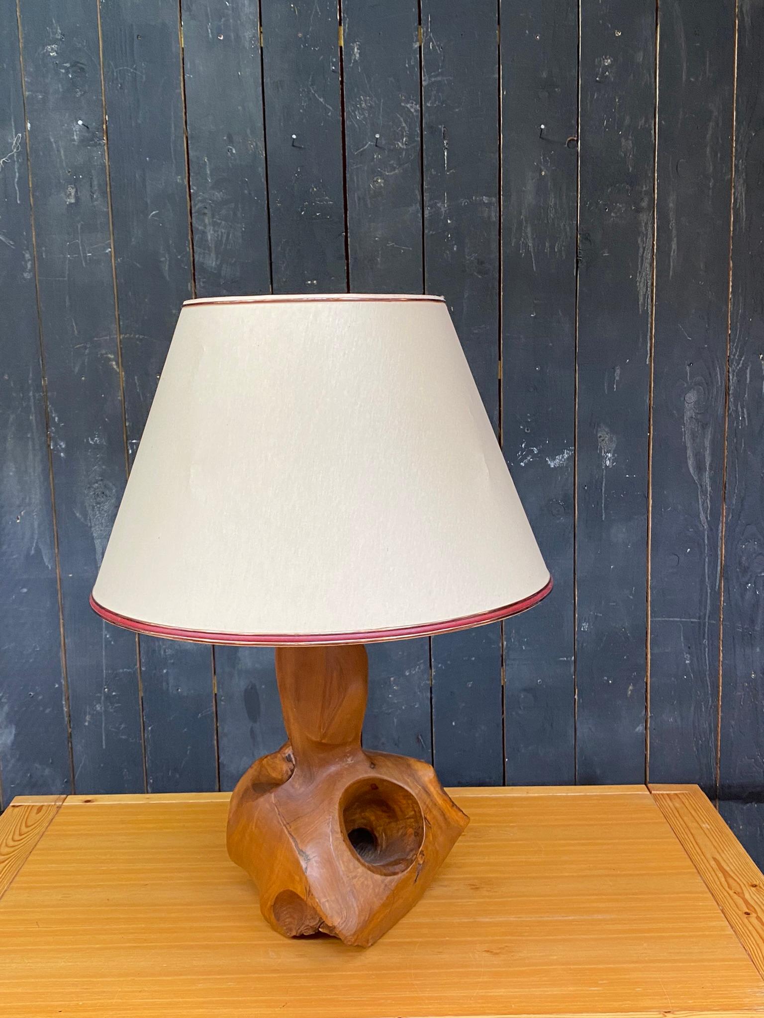 organic lamp in solid wood, direct carving, circa 1970 For Sale 4