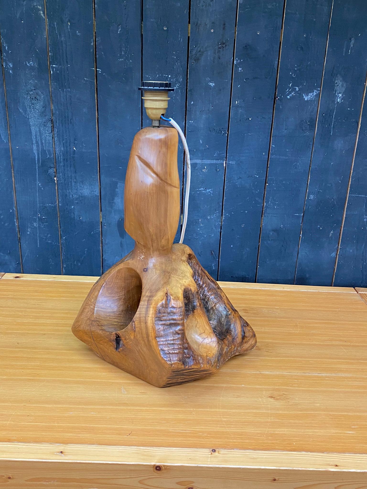 organic lamp in solid wood, direct carving, circa 1970 In Good Condition For Sale In Saint-Ouen, FR