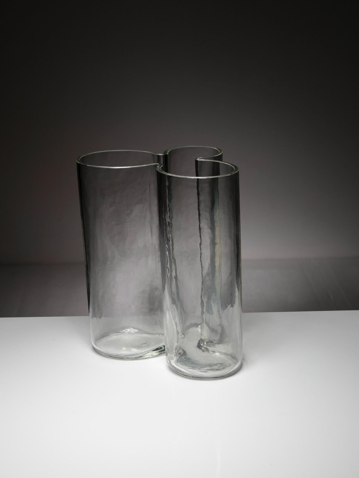 italien Grand vase en verre organique de Murano d'Alfredo Barbini pour Barbini, Italie, 1970 en vente