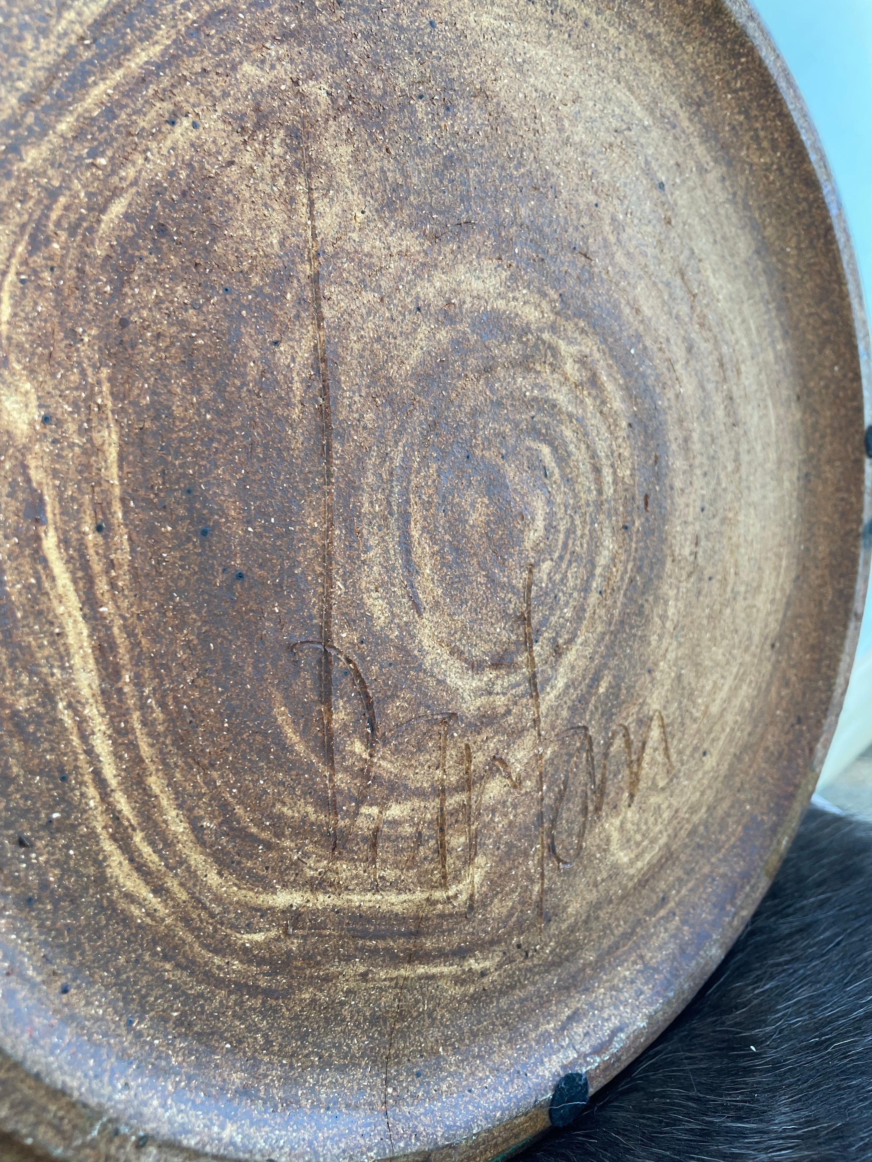 Vase en grès à couvercle organique avec poignées sculpturales et glaçure texturée en vente 2