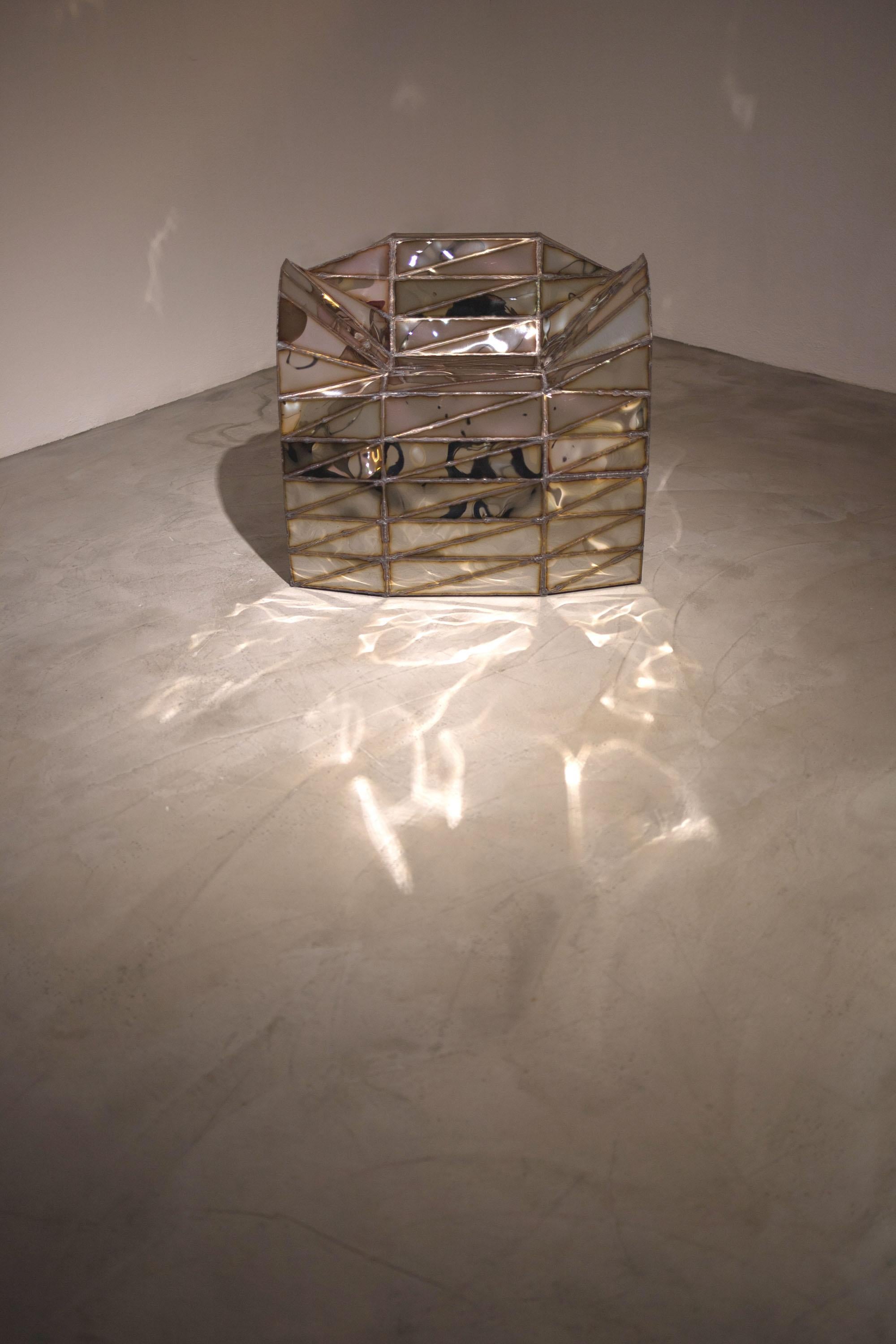 Organic Loop Chair en acier inoxydable soudé poli miroir par Julian Mayor en vente 1