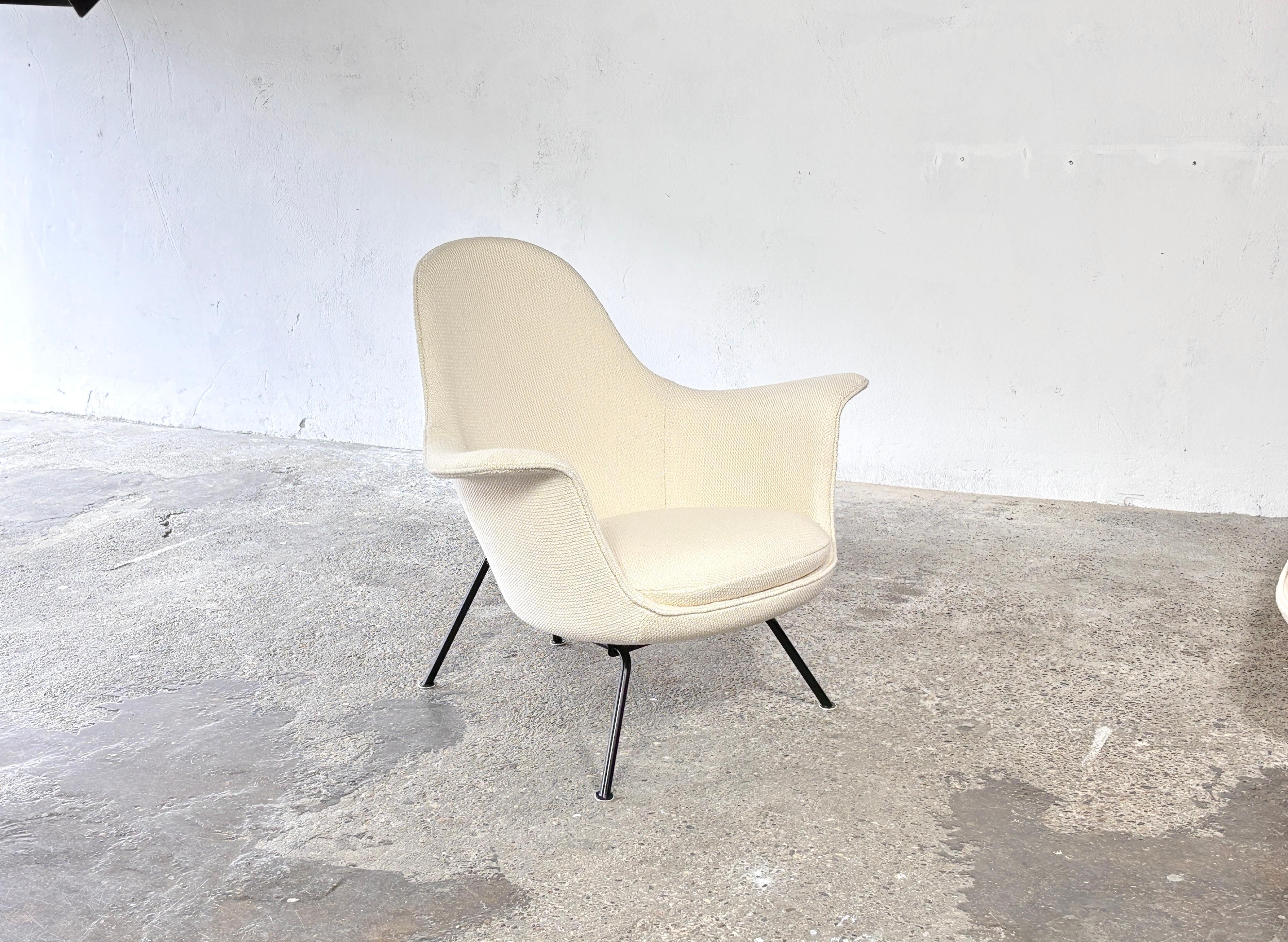Steel Organic Lounge chair designed by Hans Bellmann for Straessle & Soehne 1950ies For Sale