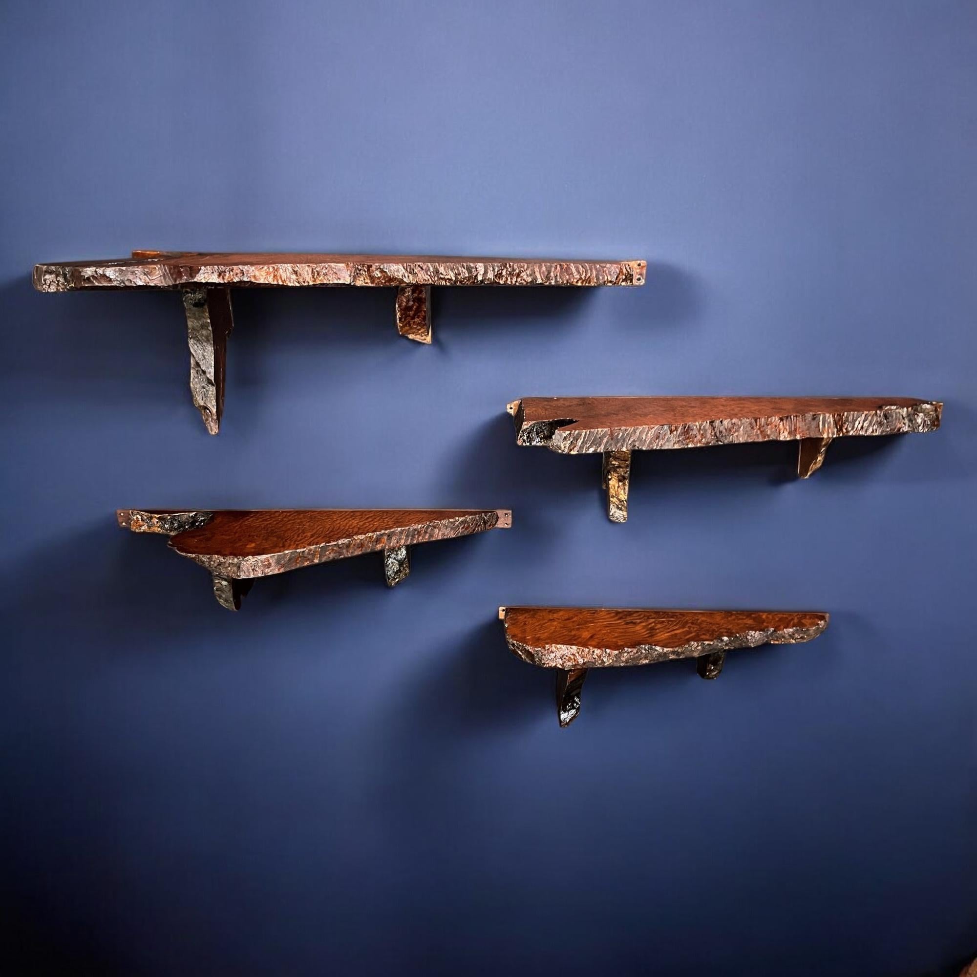 Legno massiccio Scaffali da parete in legno rosso a spigoli vivi organici della metà del secolo 1960 in vendita