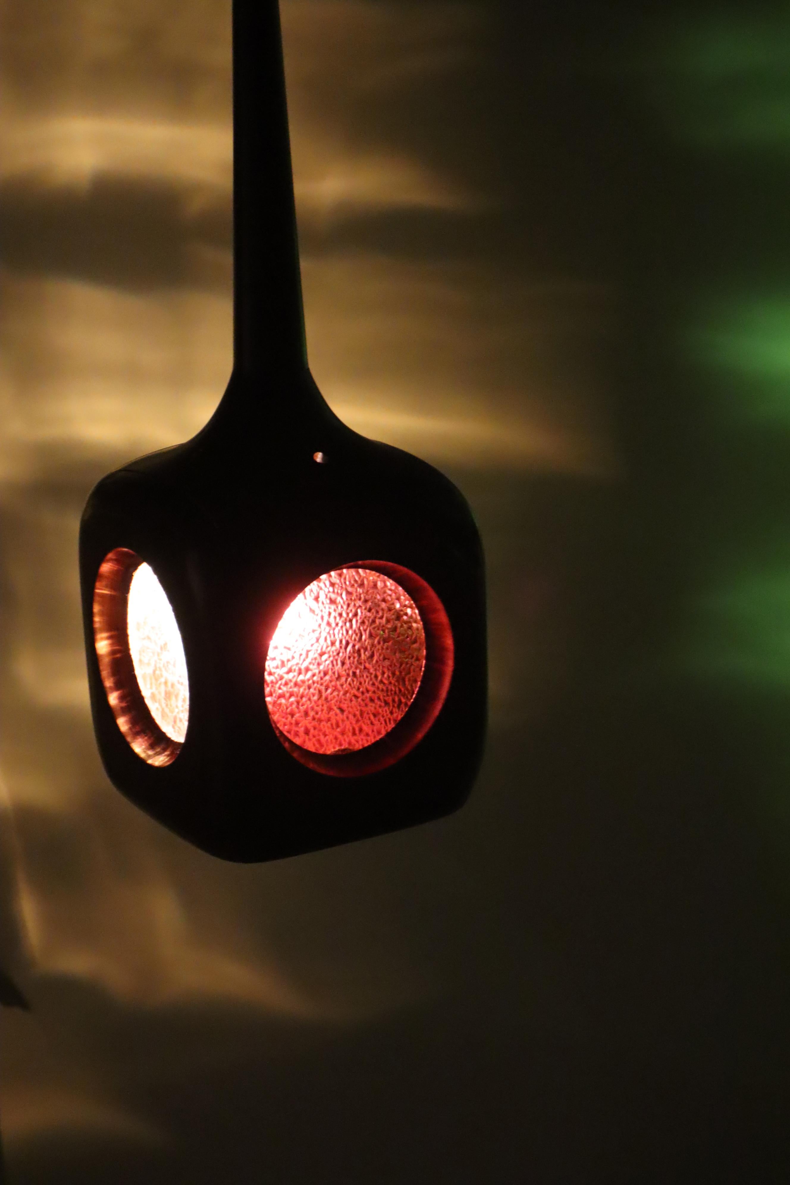 Organic Mid-Century Modern Hanging Lamp with Stained Glass Panels, Sweden 1960s In Good Condition For Sale In Hannover, DE