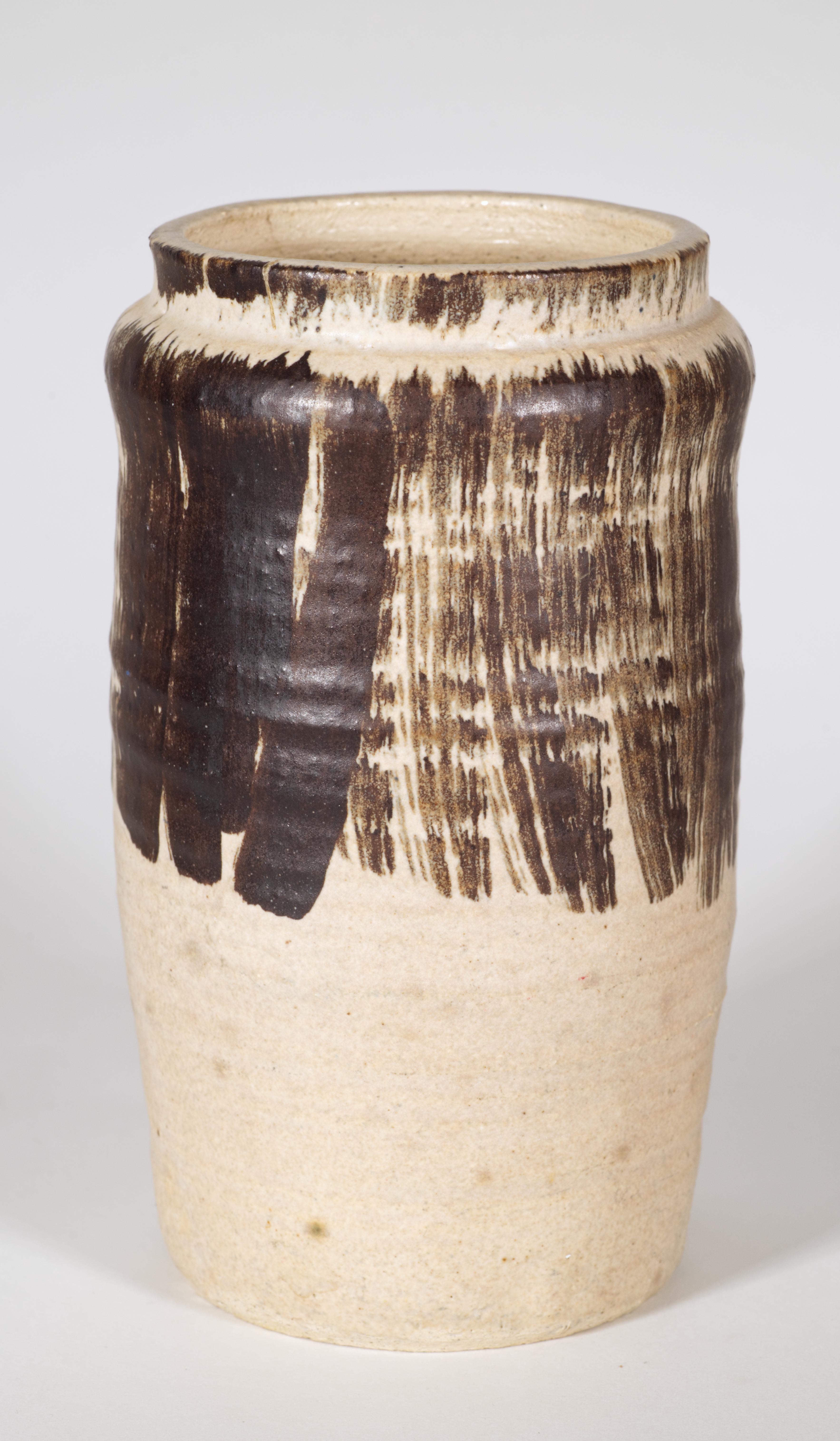 Organico moderno Vaso grafico astratto moderno e organico, Studio Pottery americano, 1972 in vendita