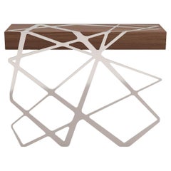 Consola moderna orgánica de madera de nogal y acero inoxidable cepillado