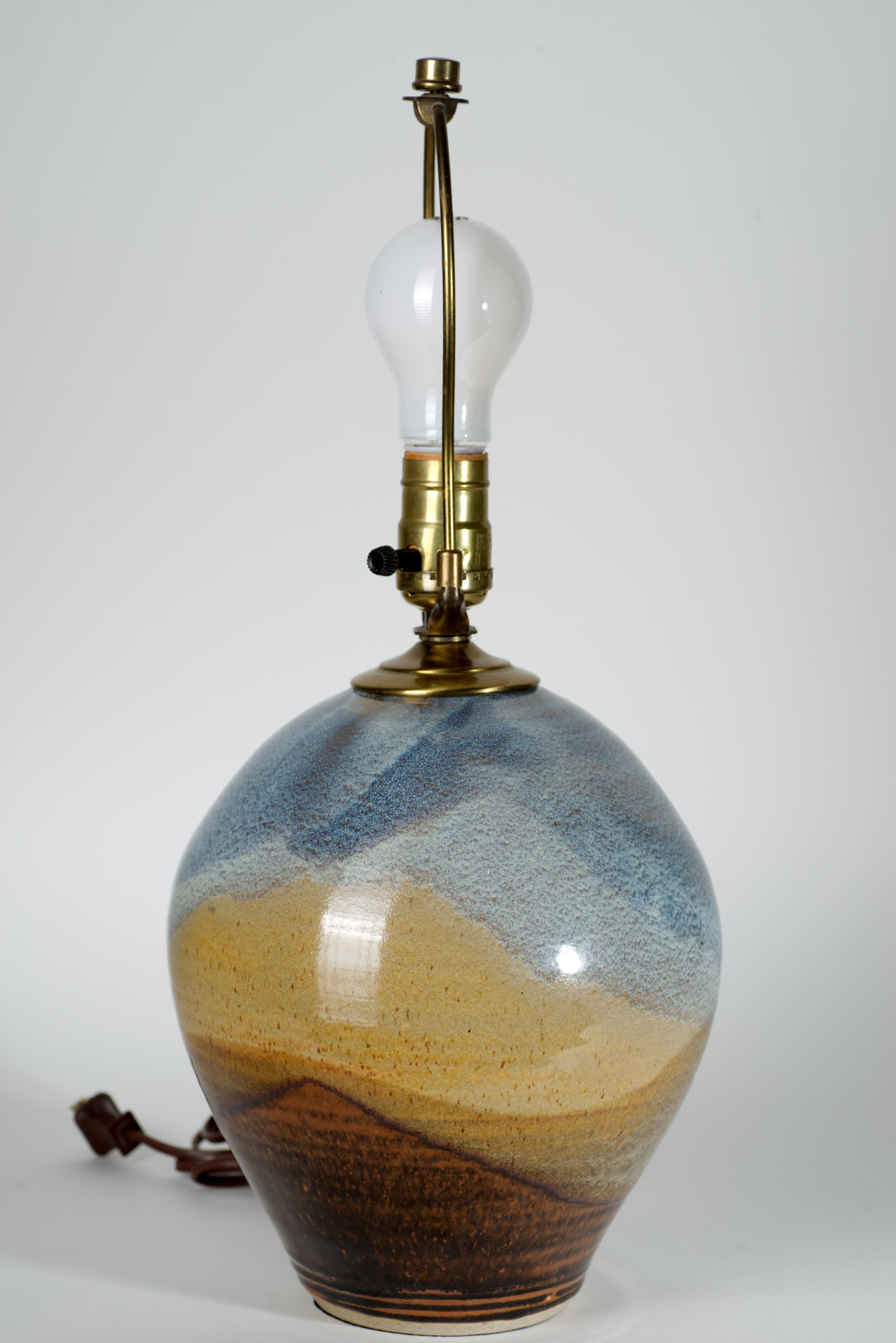 Lampe de table d'appoint organique, American Art Studio Pottery Bon état - En vente à Clifton Springs, NY