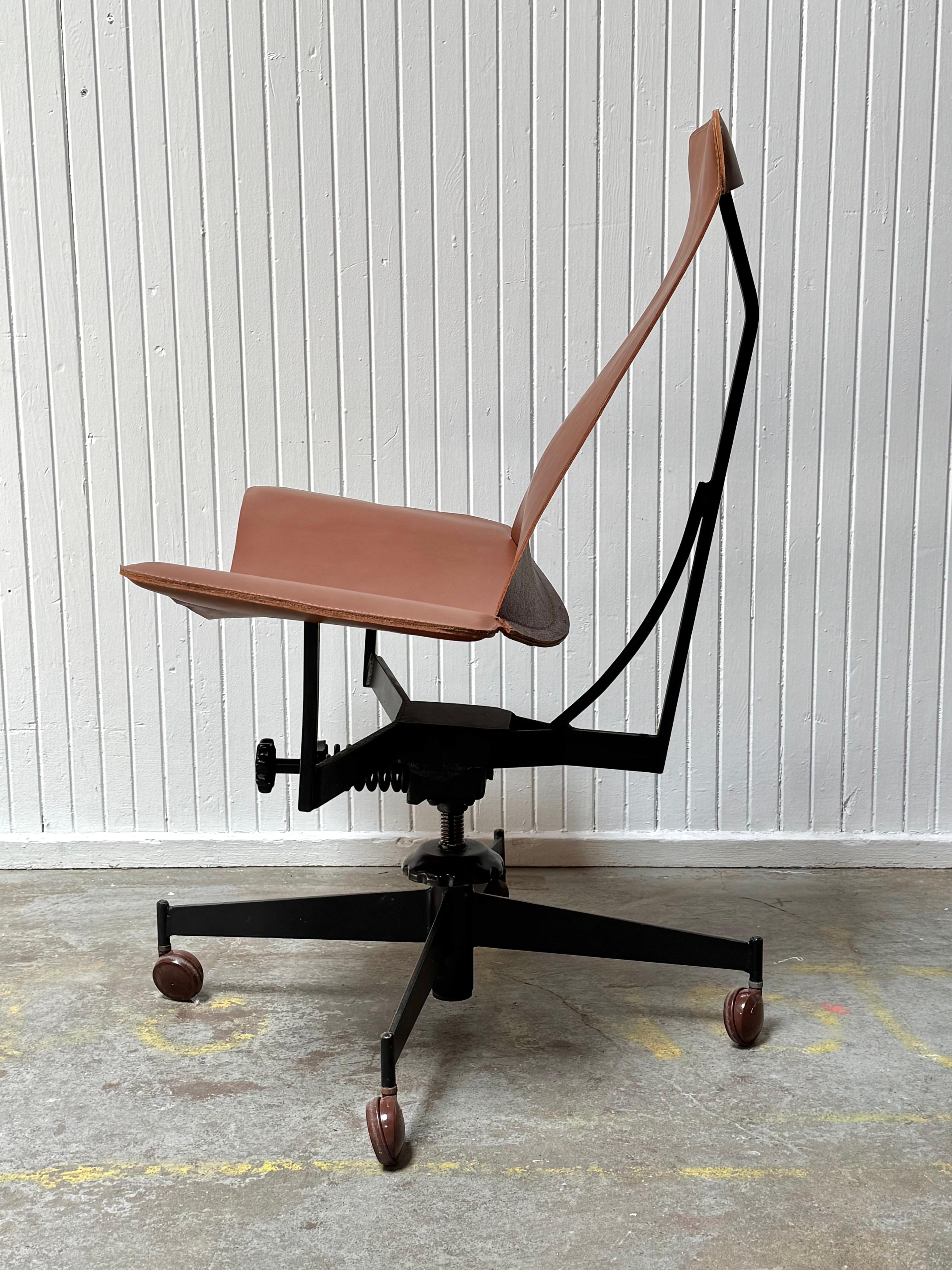 Fatto a mano Organic Modern Adjustable Office / Home Sling Chair by William Katavolos in vendita