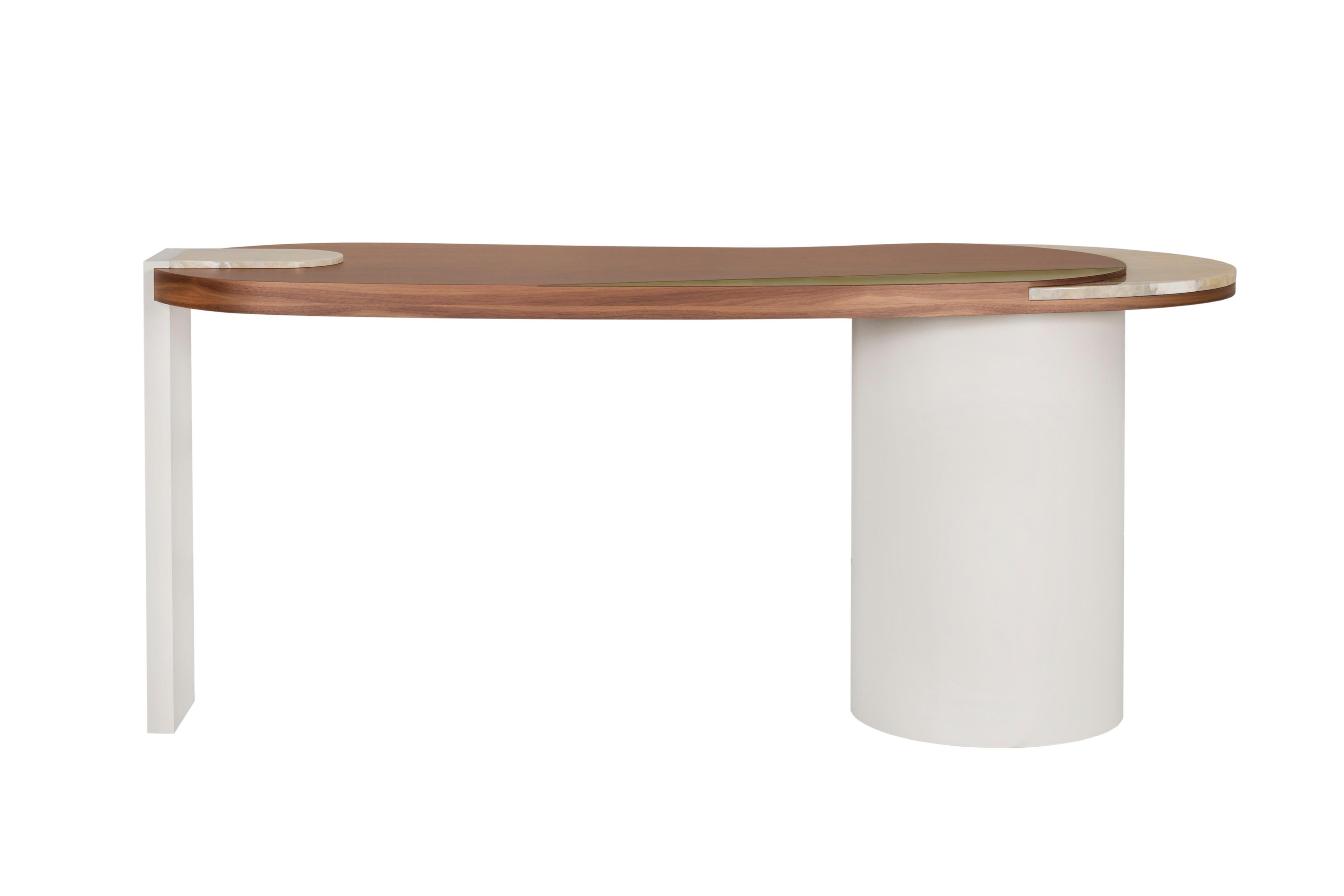 Armona-Schreibtisch der Organischen Moderne, Nussbaum, Messing, Onyx, Handgefertigt Portugal von Greenapple (Organische Moderne) im Angebot