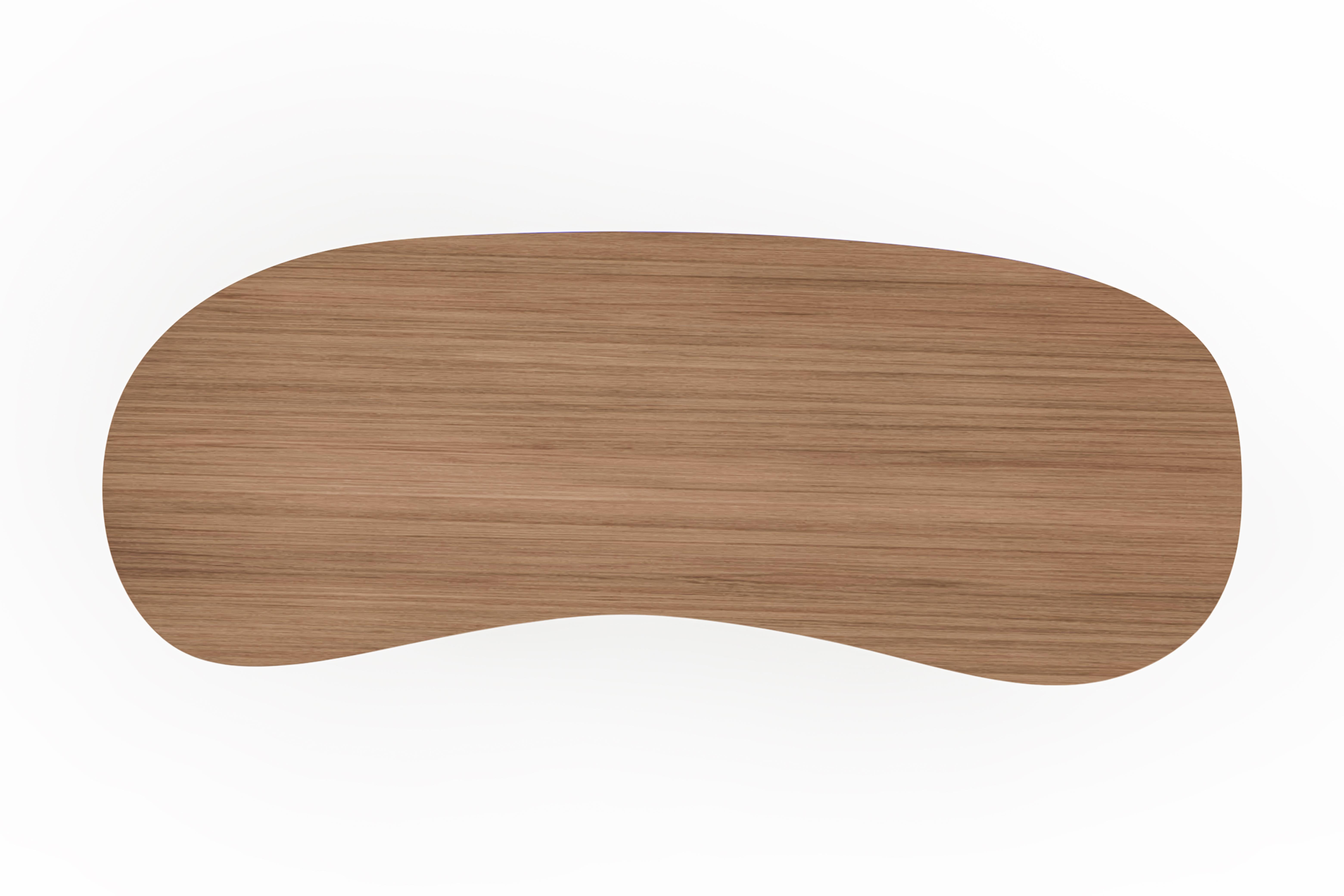 Portoghese Tavolo da pranzo organico moderno Armona, Oak Oak americano, ottone, fatto a mano da Greenapple in vendita