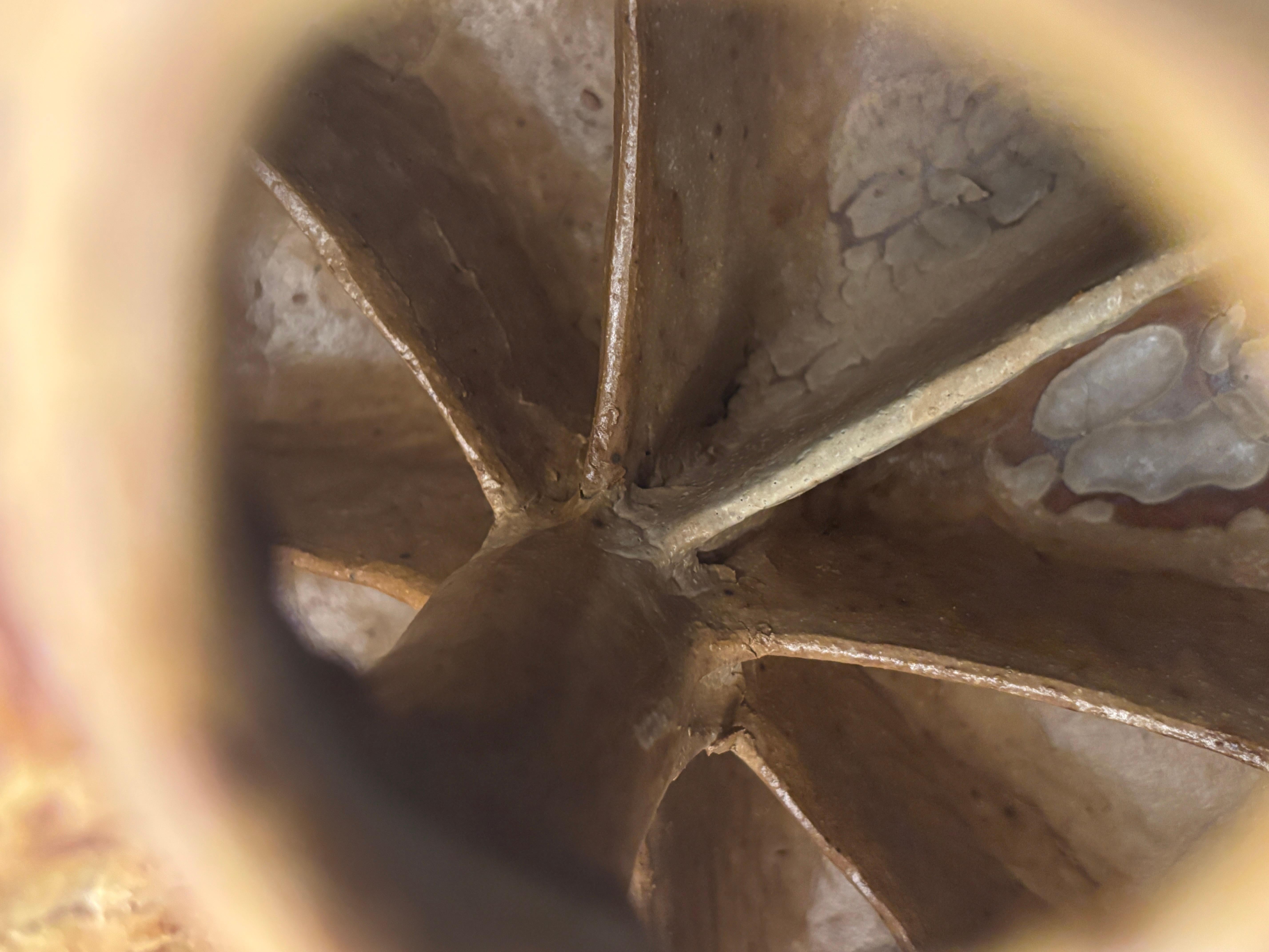 Vase moderne organique en frêne émaillé et cuit au feu de bois par Imes Gallery en vente 7
