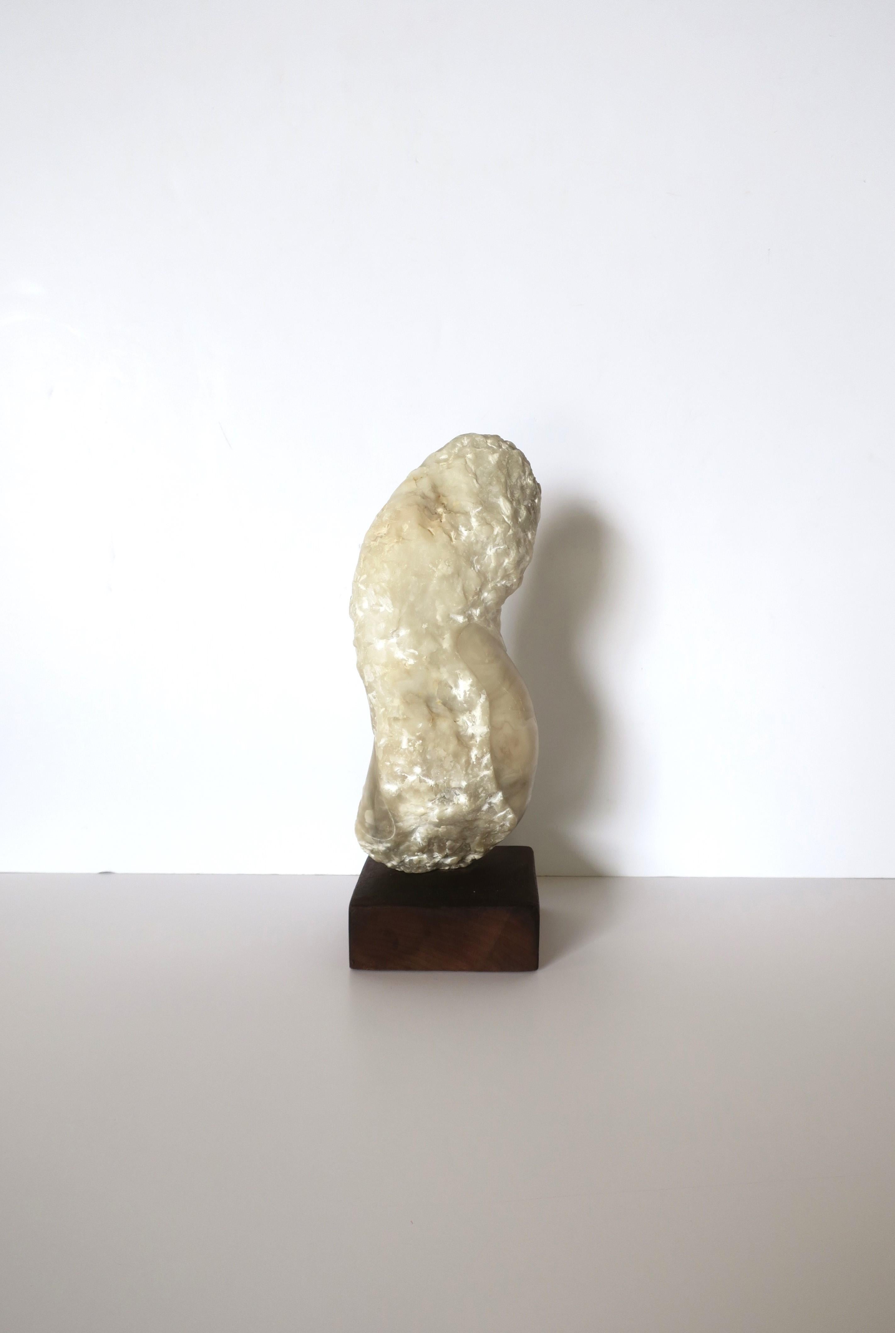 Alabaster-Marmor-Skulptur der Organischen Moderne im Angebot 1