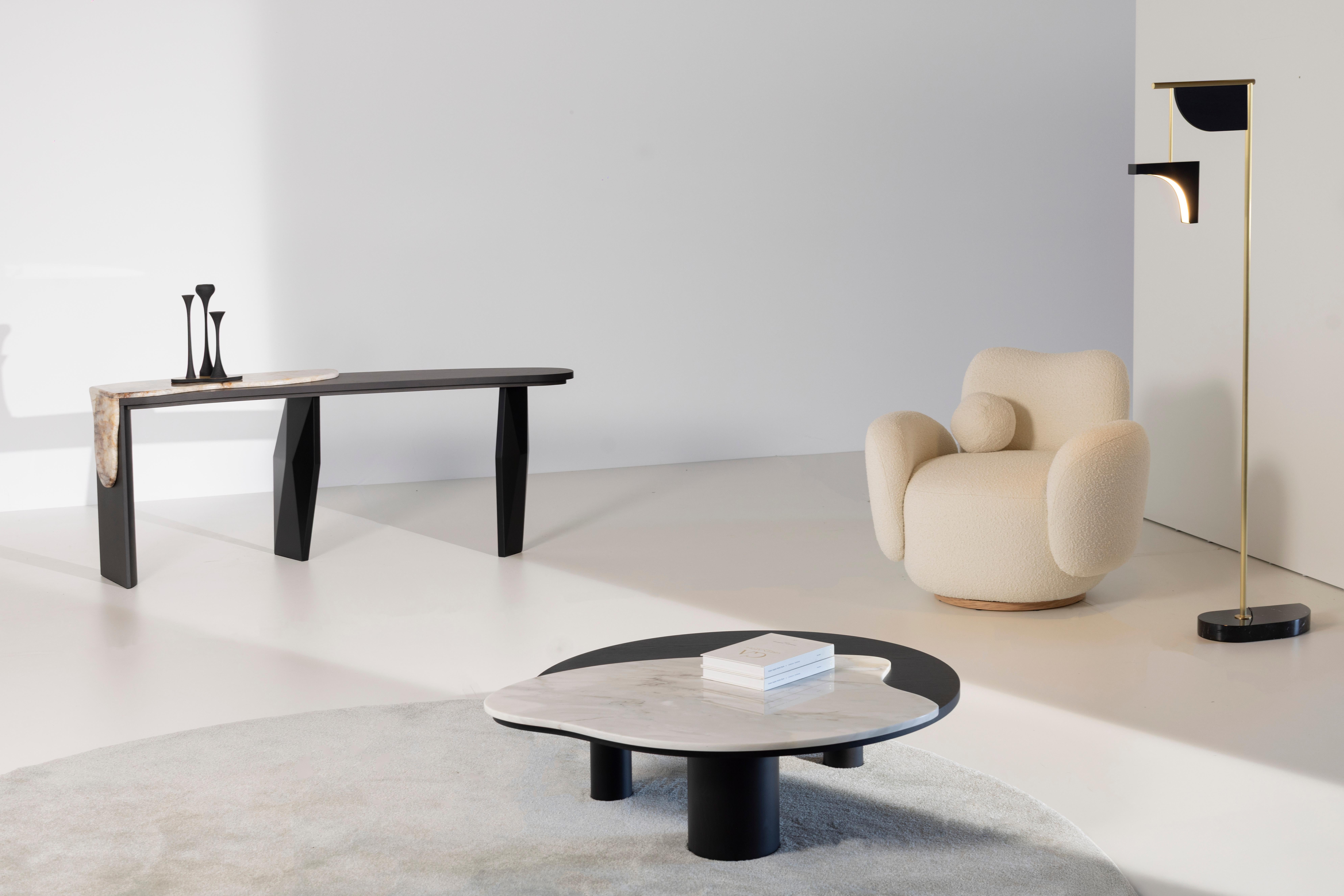 Table basse Bordeira moderne et organique, en marbre, fabriquée à la main au Portugal par Greenapple en vente 8