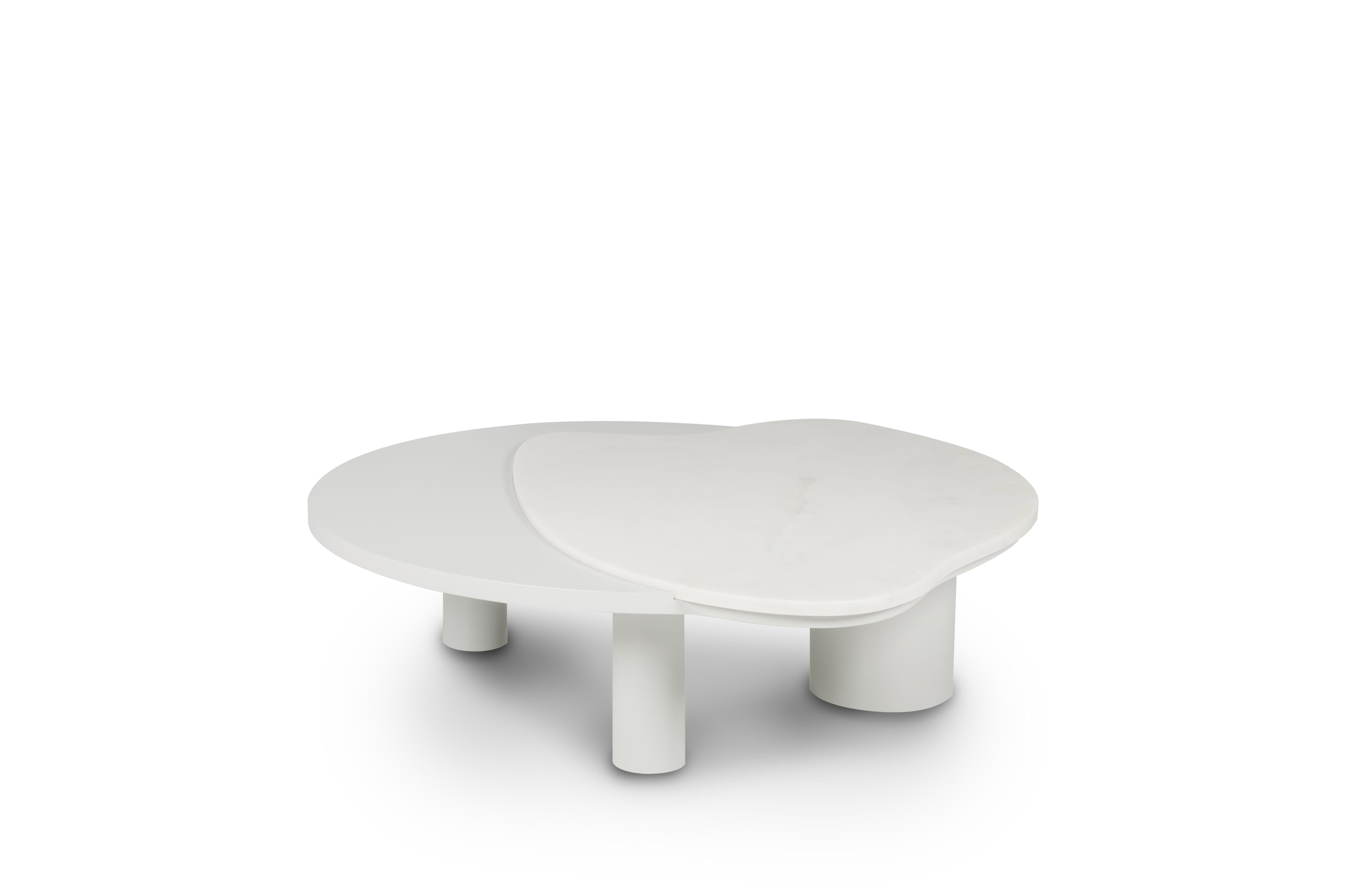 Mesa de centro orgánica moderna Bordeira, mármol, hecha a mano en Portugal by Greenapple Mármol en venta